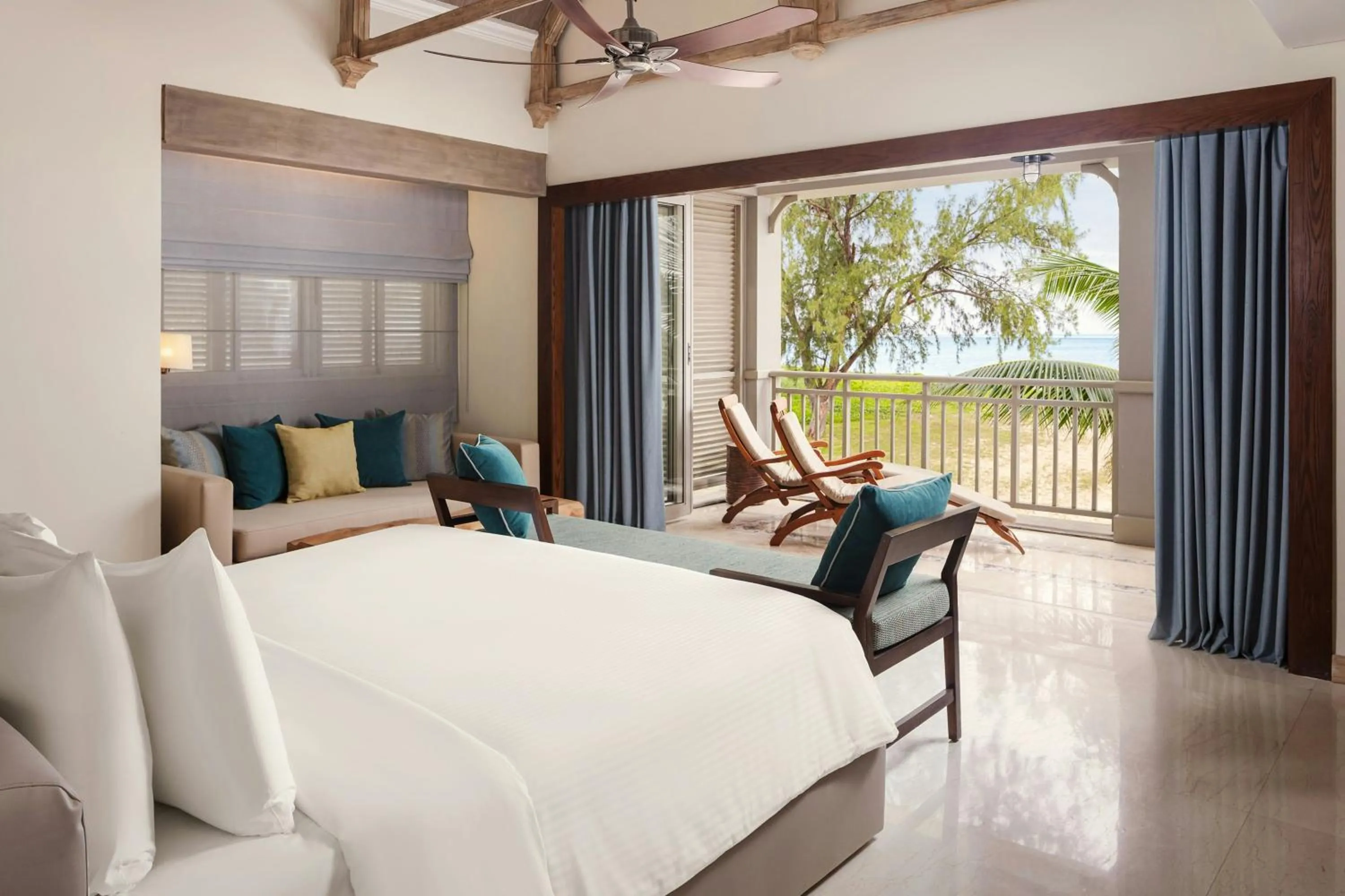 Photo of the whole room, Bed in The St. Regis Le Morne Resort, Mauritius
