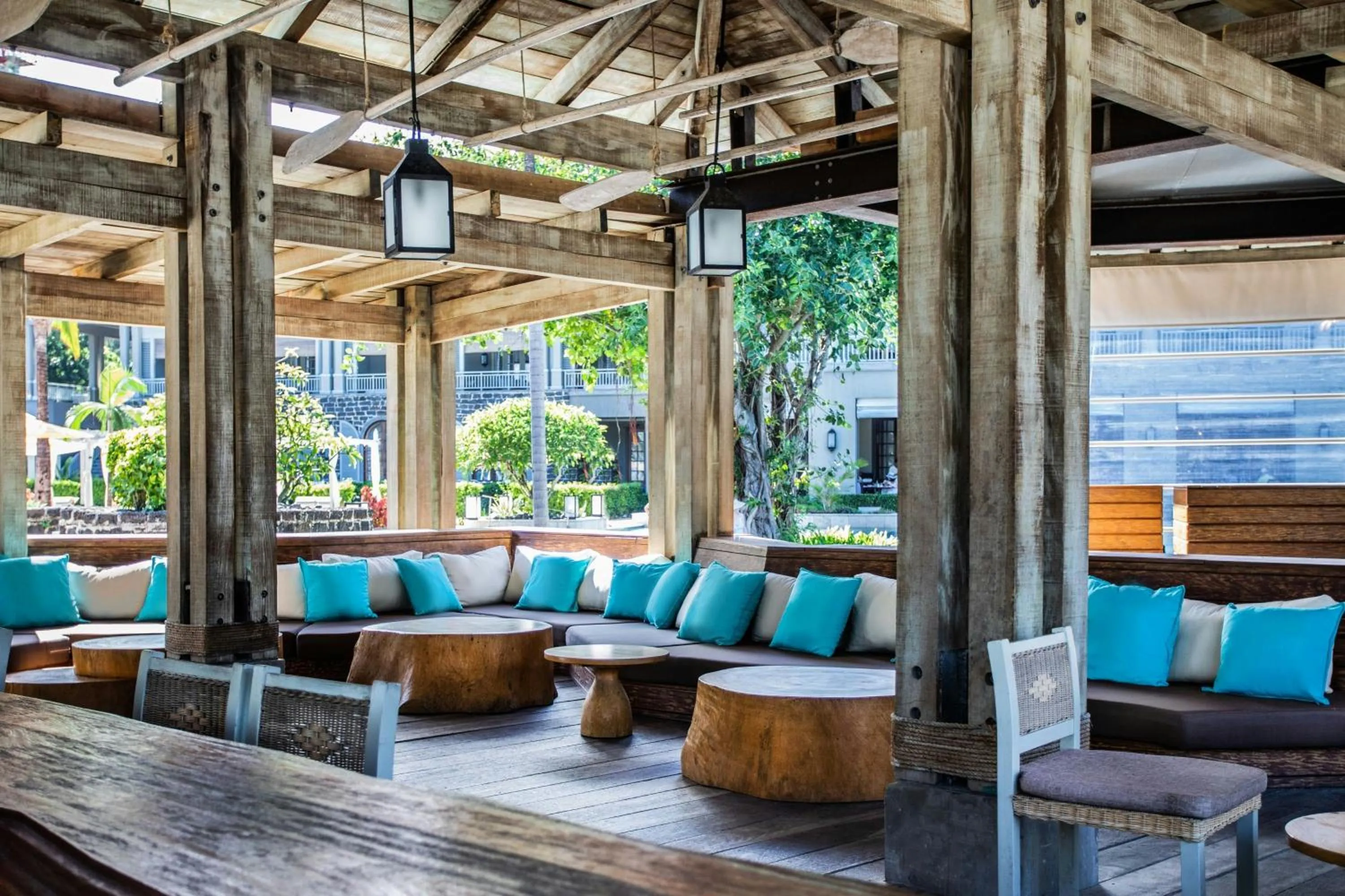 Lounge or bar in The St. Regis Le Morne Resort, Mauritius