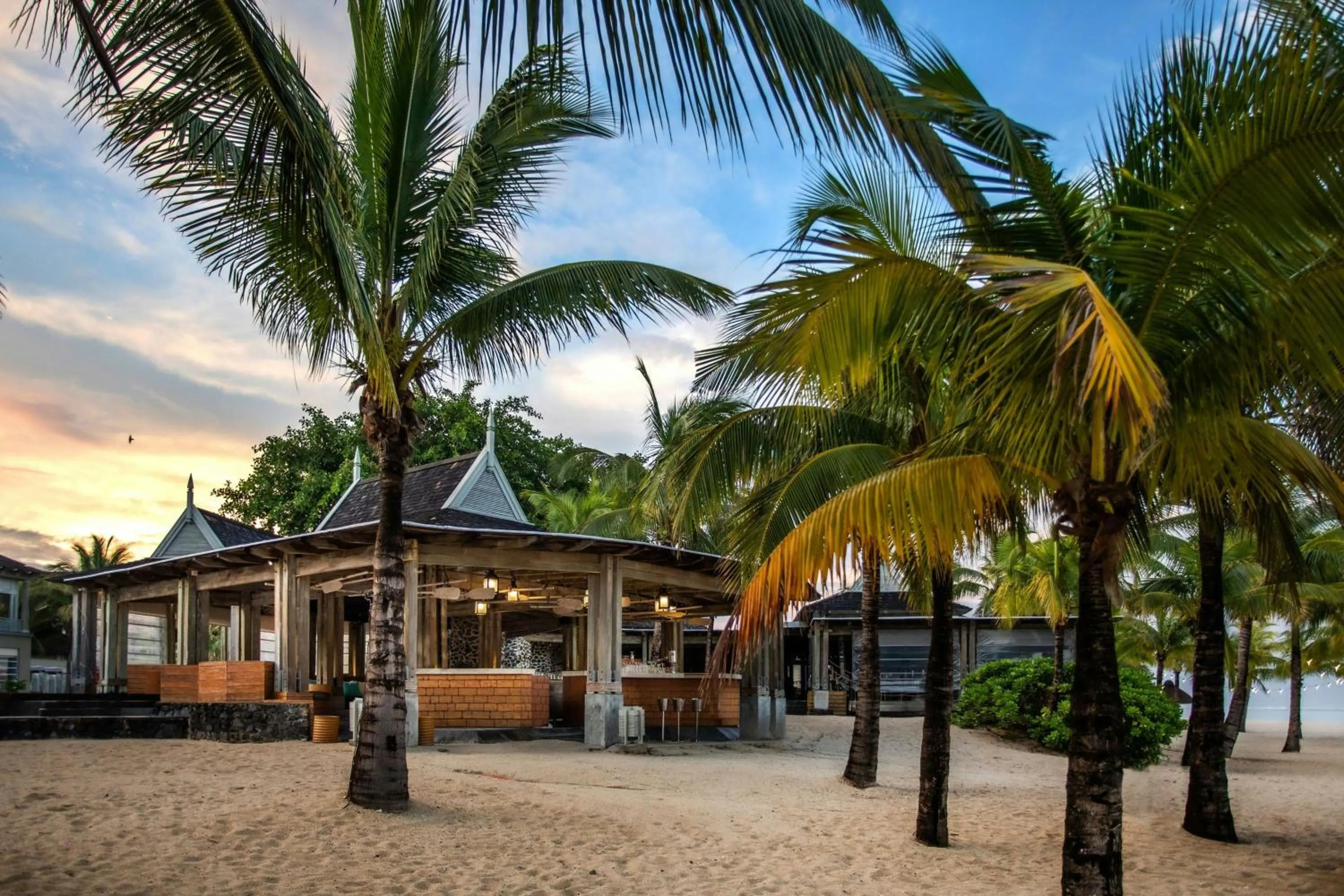Lounge or bar in The St. Regis Le Morne Resort, Mauritius