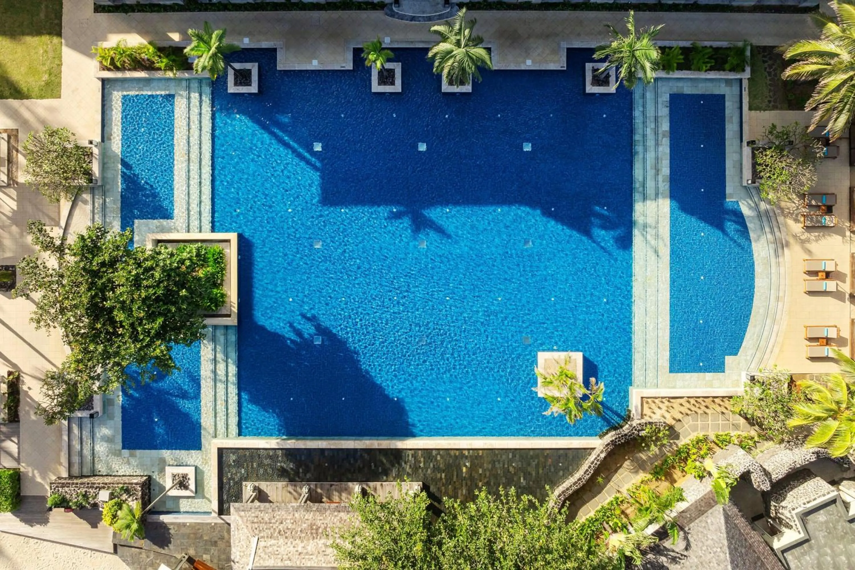 Swimming pool in The St. Regis Le Morne Resort, Mauritius