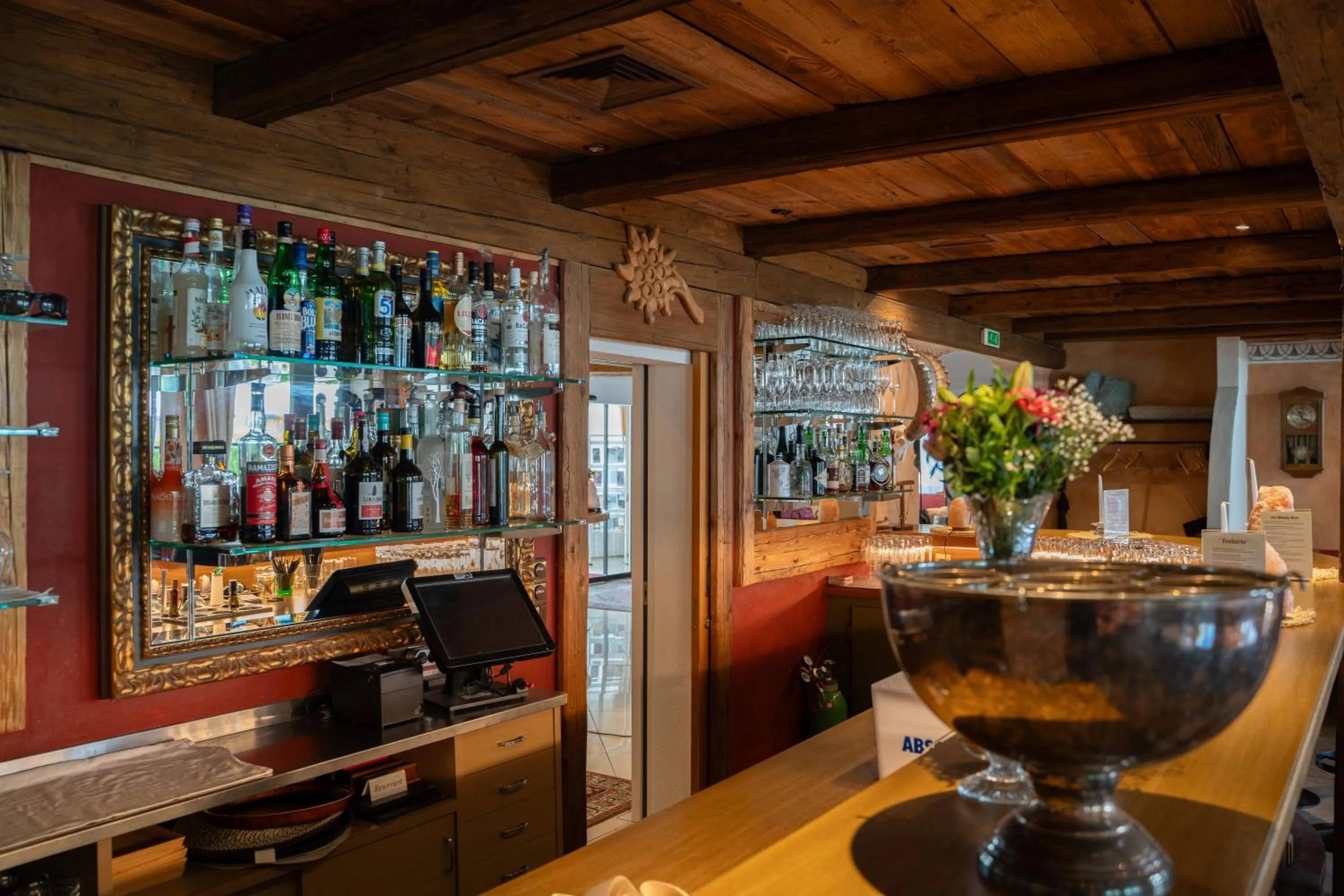 Lounge or bar in Alpenhotel Regina