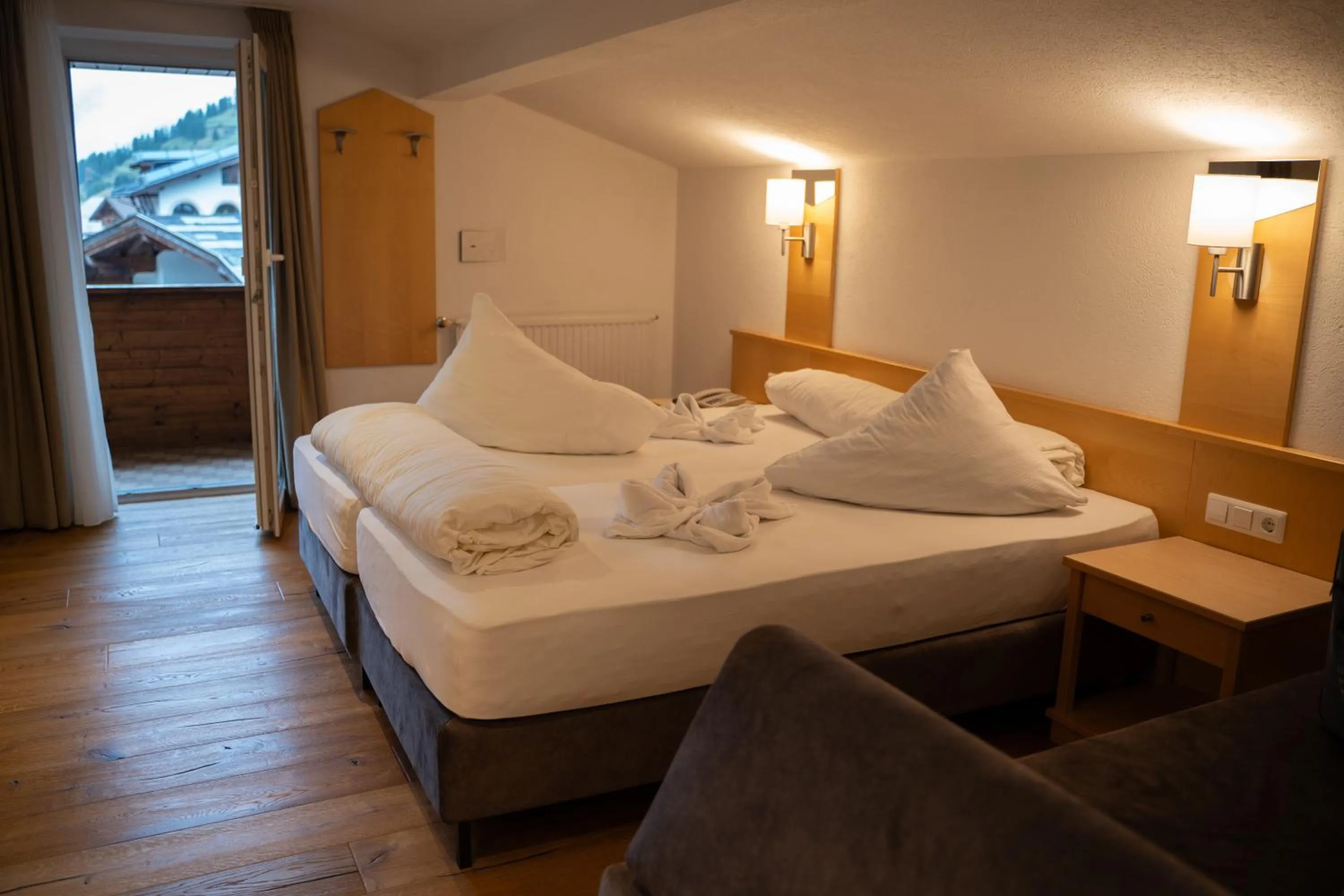 Photo of the whole room, Bed in Alpenhotel Regina