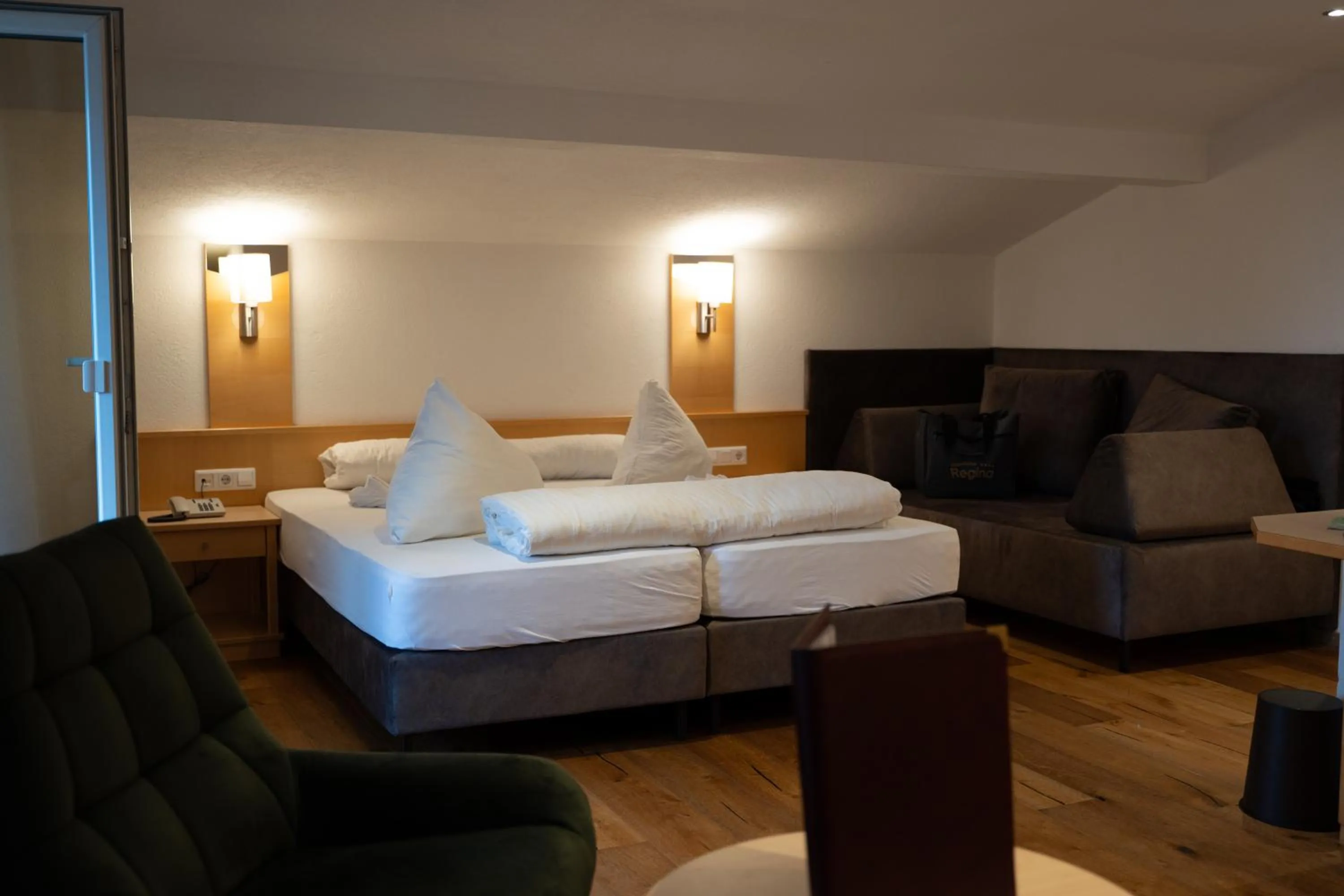 Bed in Alpenhotel Regina