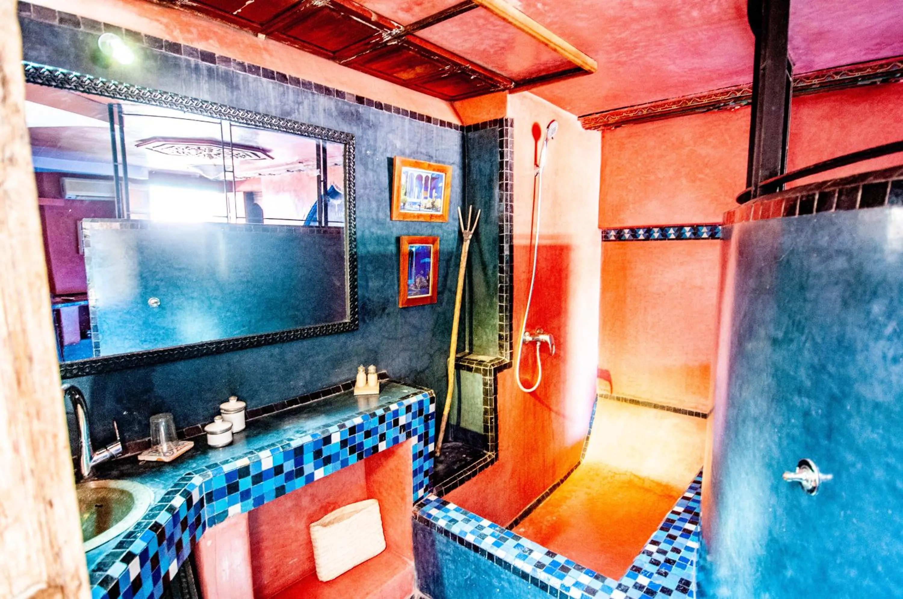 Bathroom in Riad Chorfa