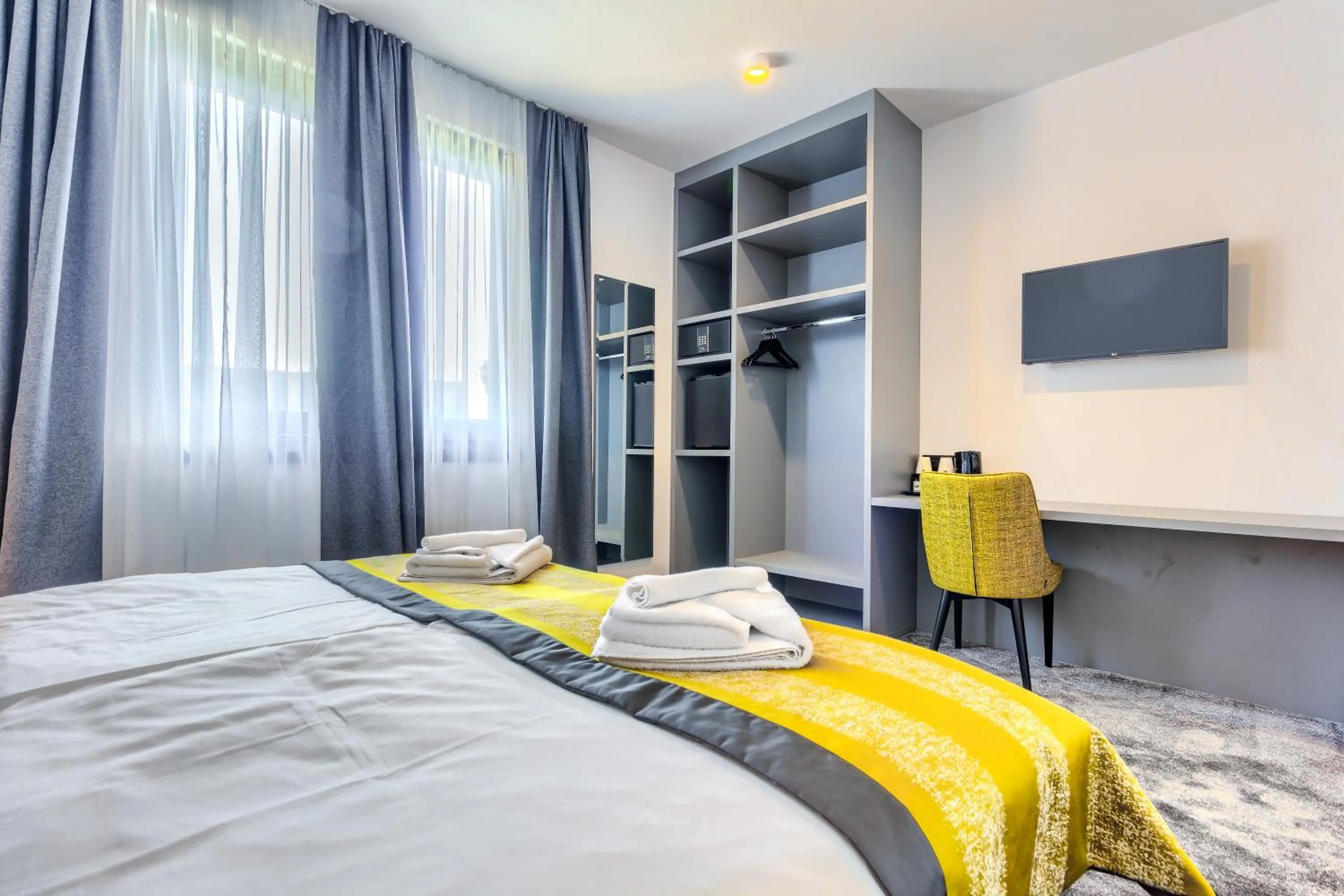 Bed in Bel Residence