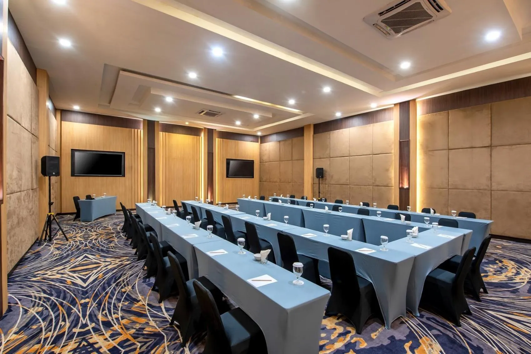 Meeting/conference room in Oakwood Hotel & Apartments Taman Mini Jakarta