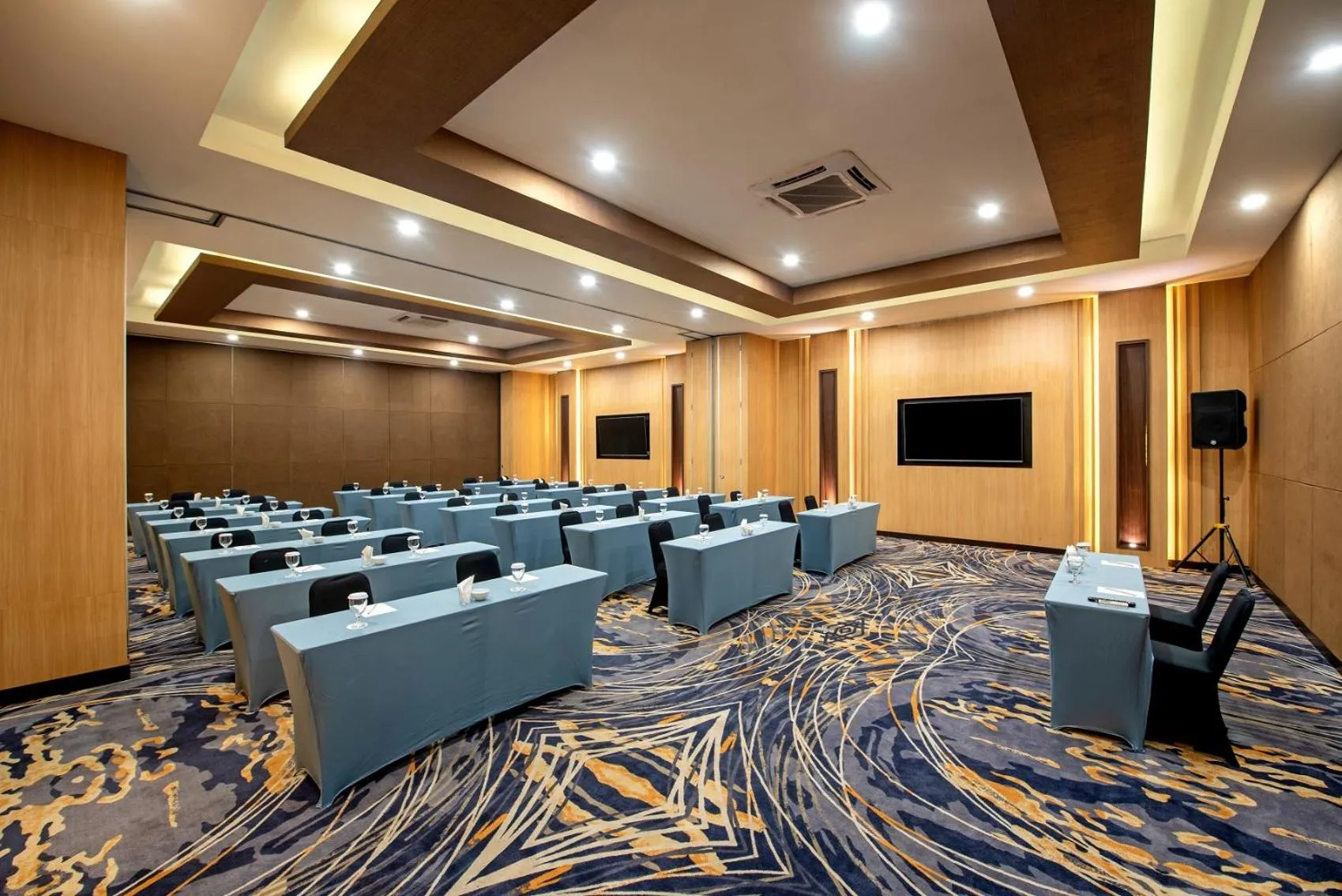 Meeting/conference room in Oakwood Hotel & Apartments Taman Mini Jakarta