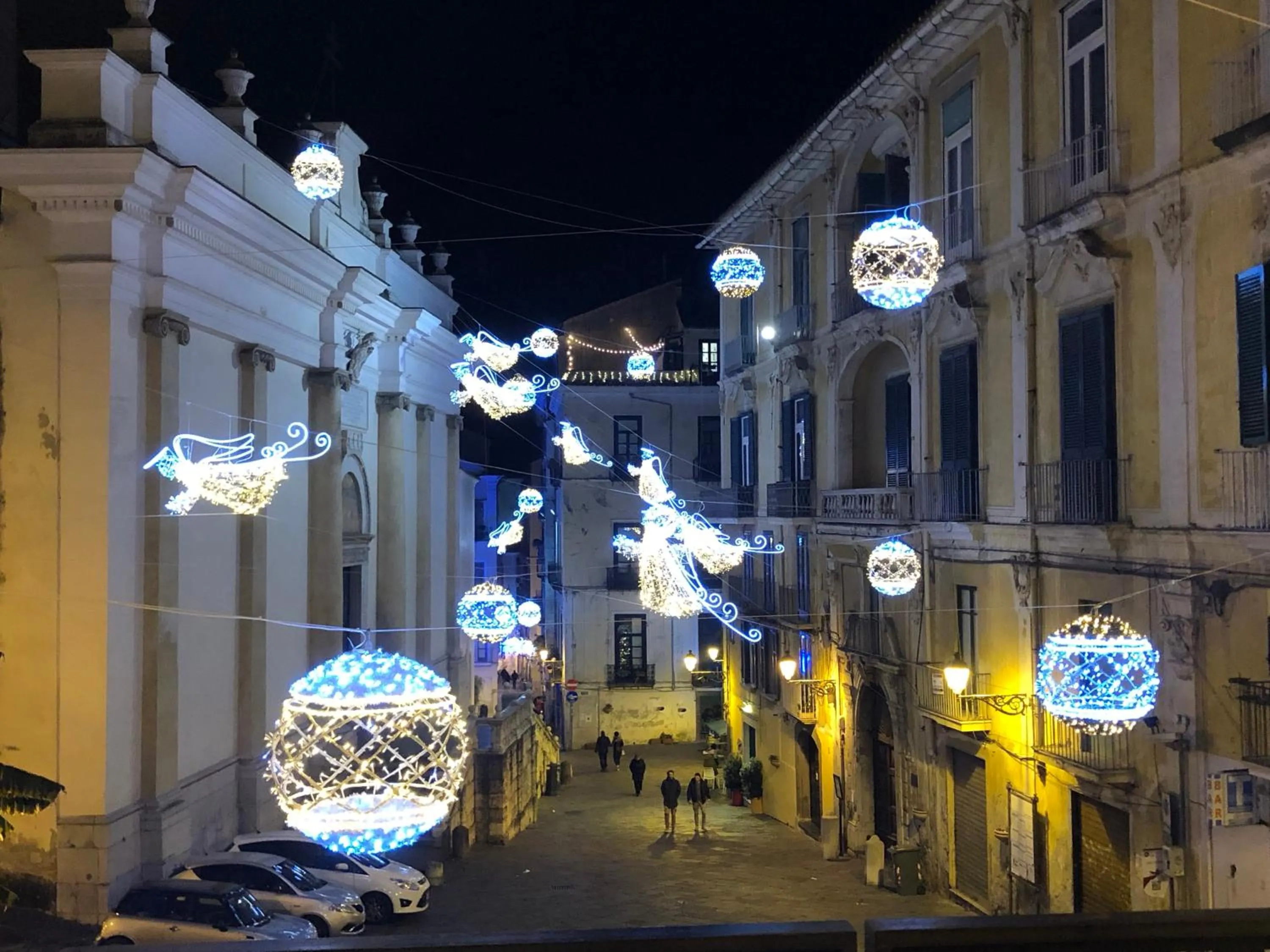 Night in GuestHost - Dimora del Barone