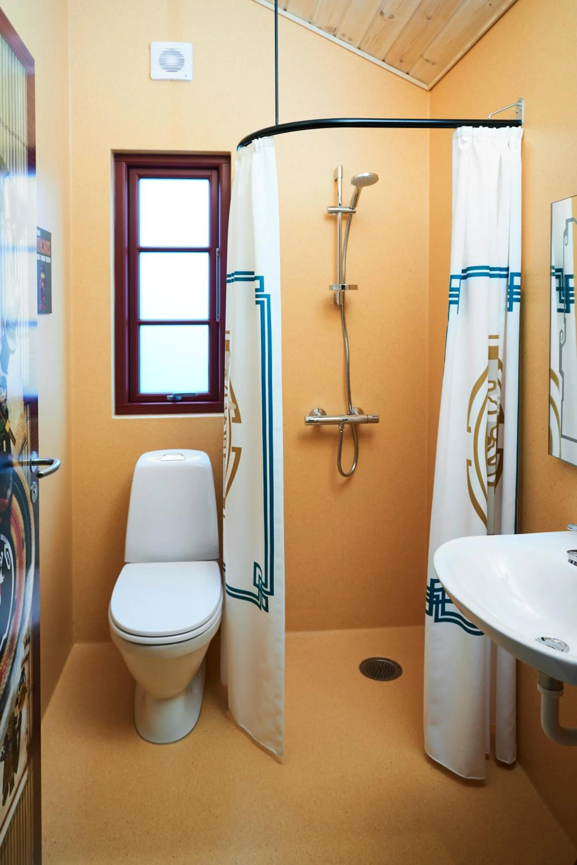 Bathroom in LEGOLAND NINJAGO Cabins