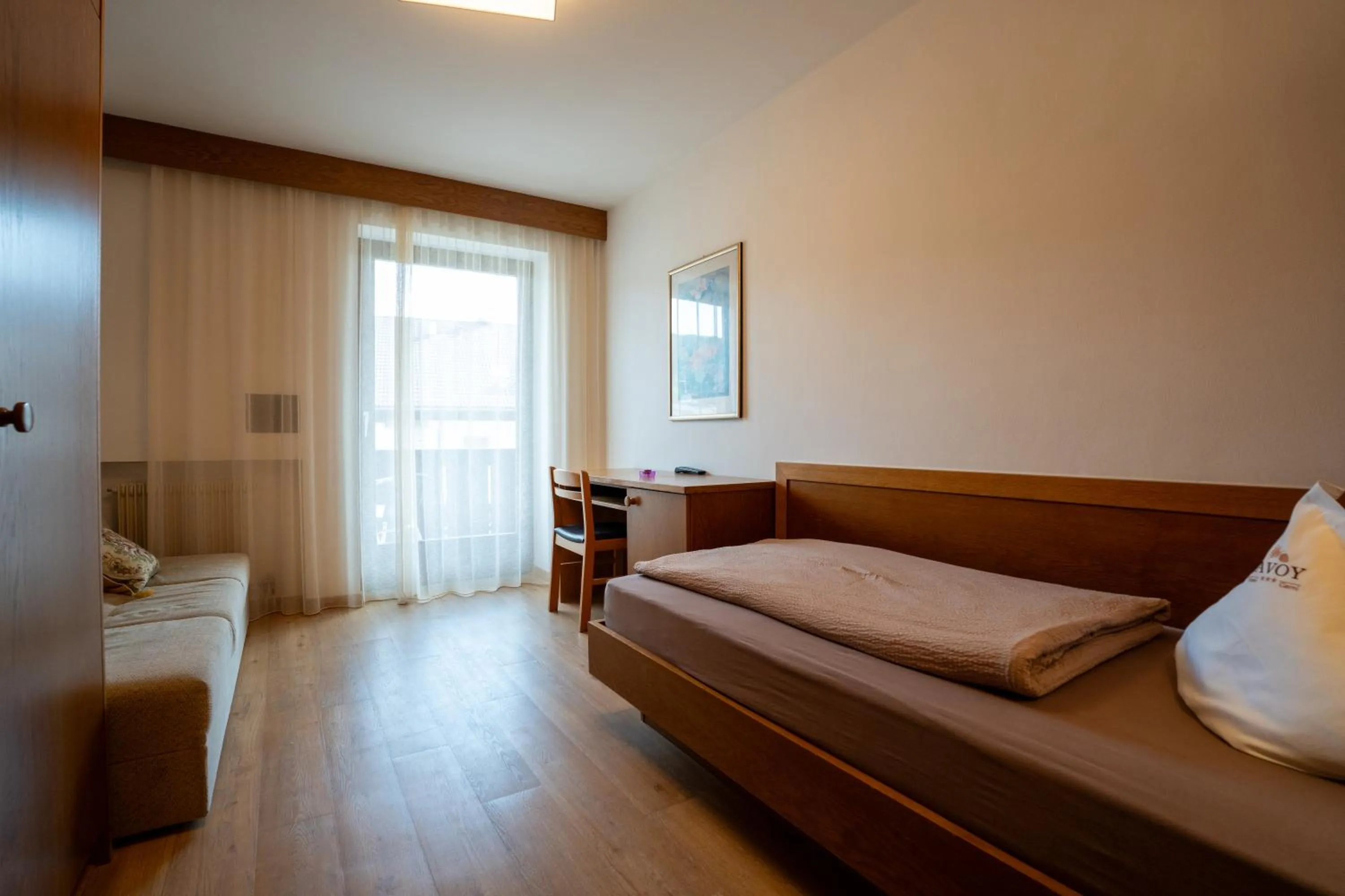 Bedroom, Bed in Hotel Garni Savoy - new opening