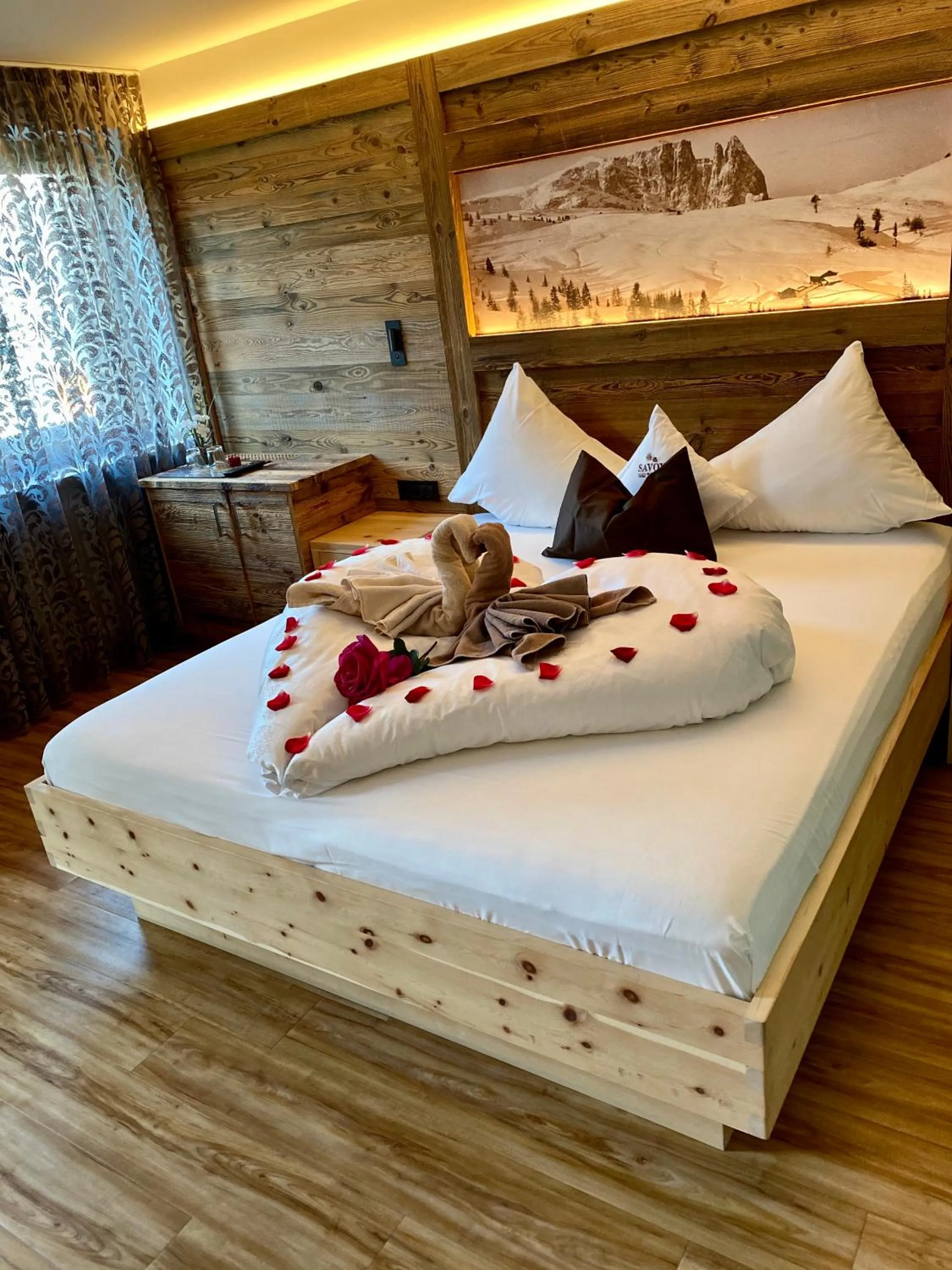 Bedroom, Bed in Hotel Garni Savoy - new opening