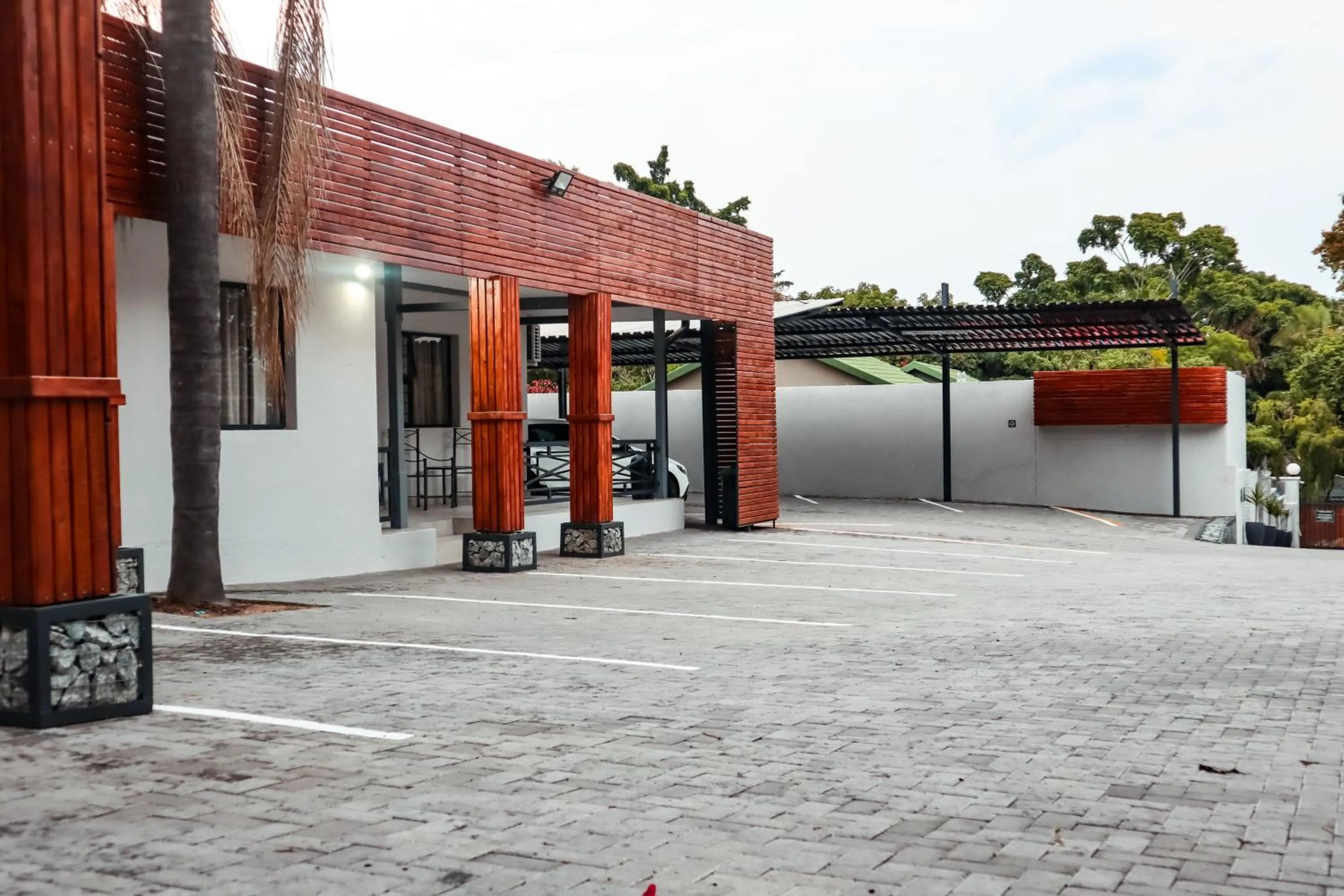 Property building in Cascades Guest Lodge