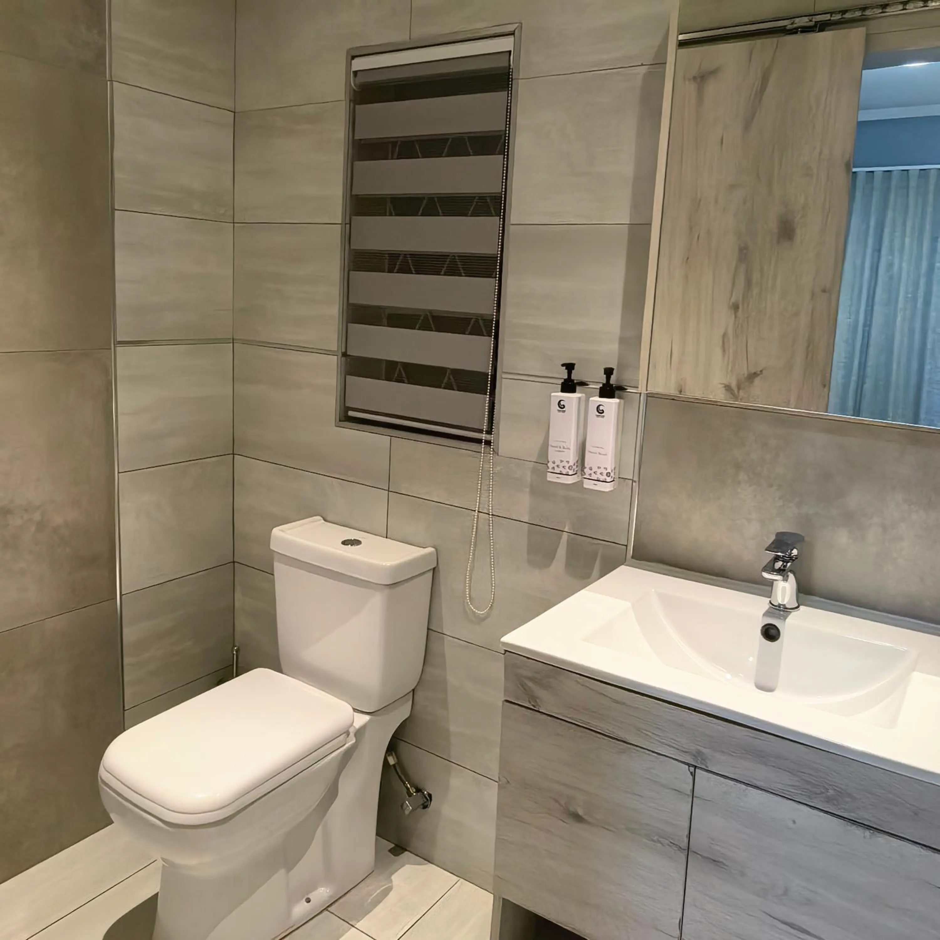 Bathroom in Cascades Guest Lodge