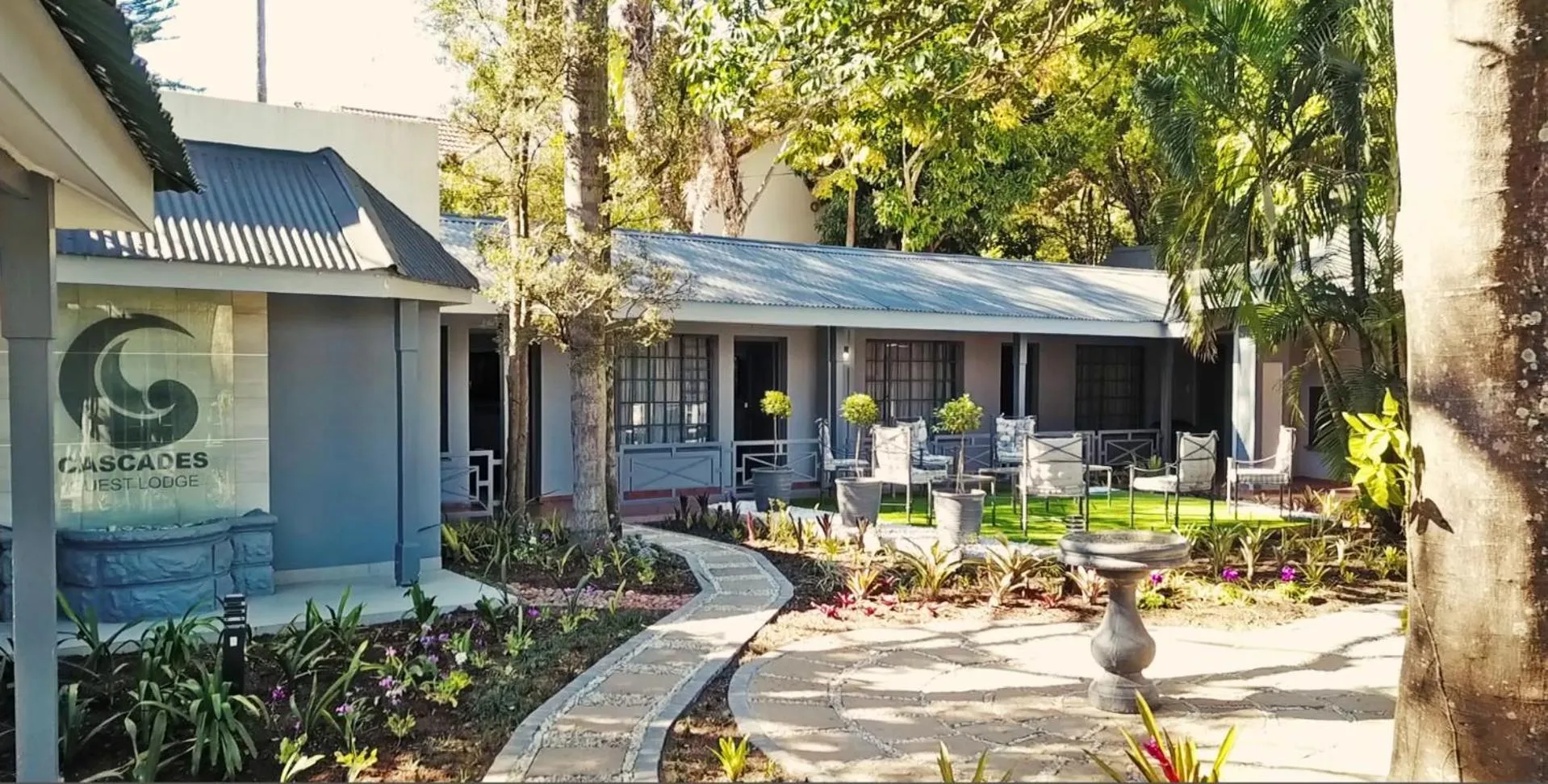 Property building in Cascades Guest Lodge