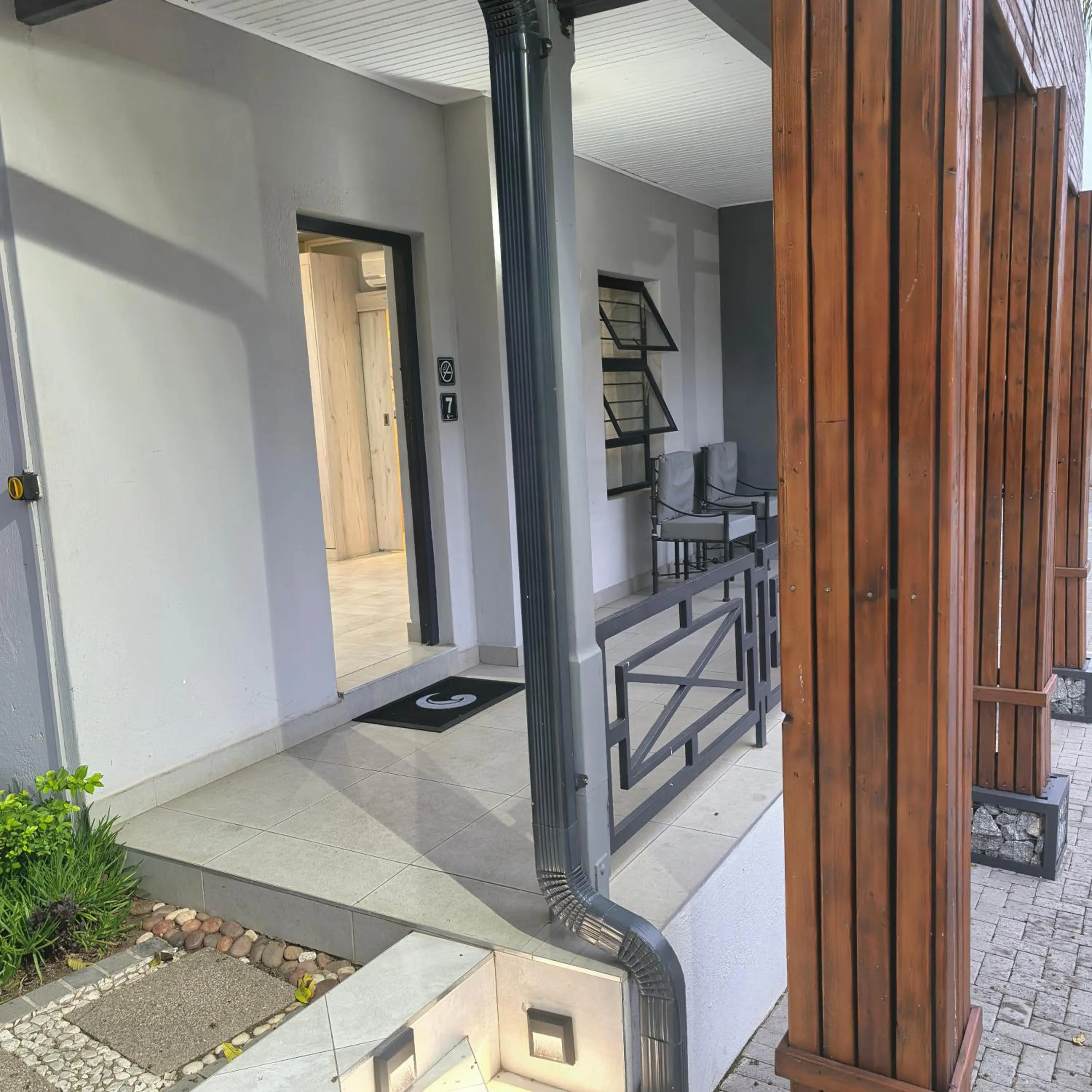 Patio in Cascades Guest Lodge