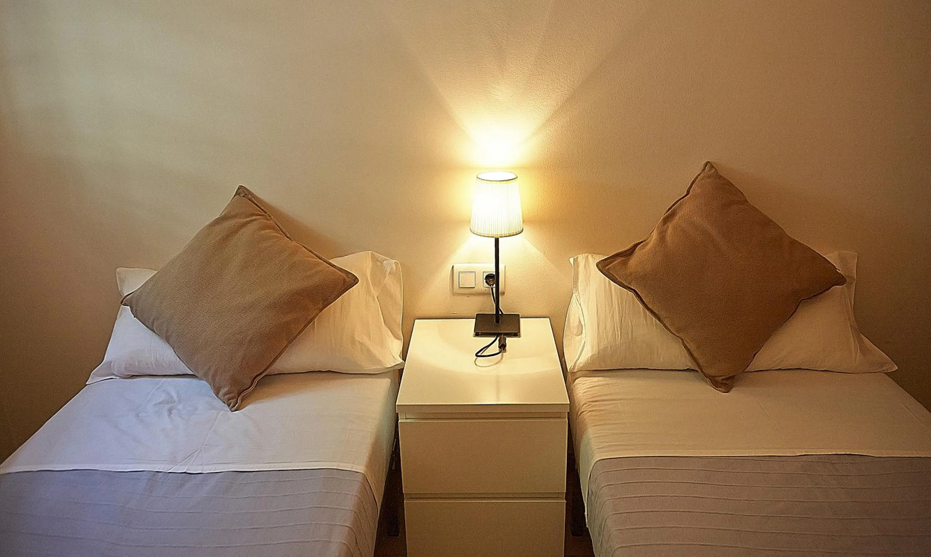 Bedroom, Bed in Alguera Apartments Sant Andreu