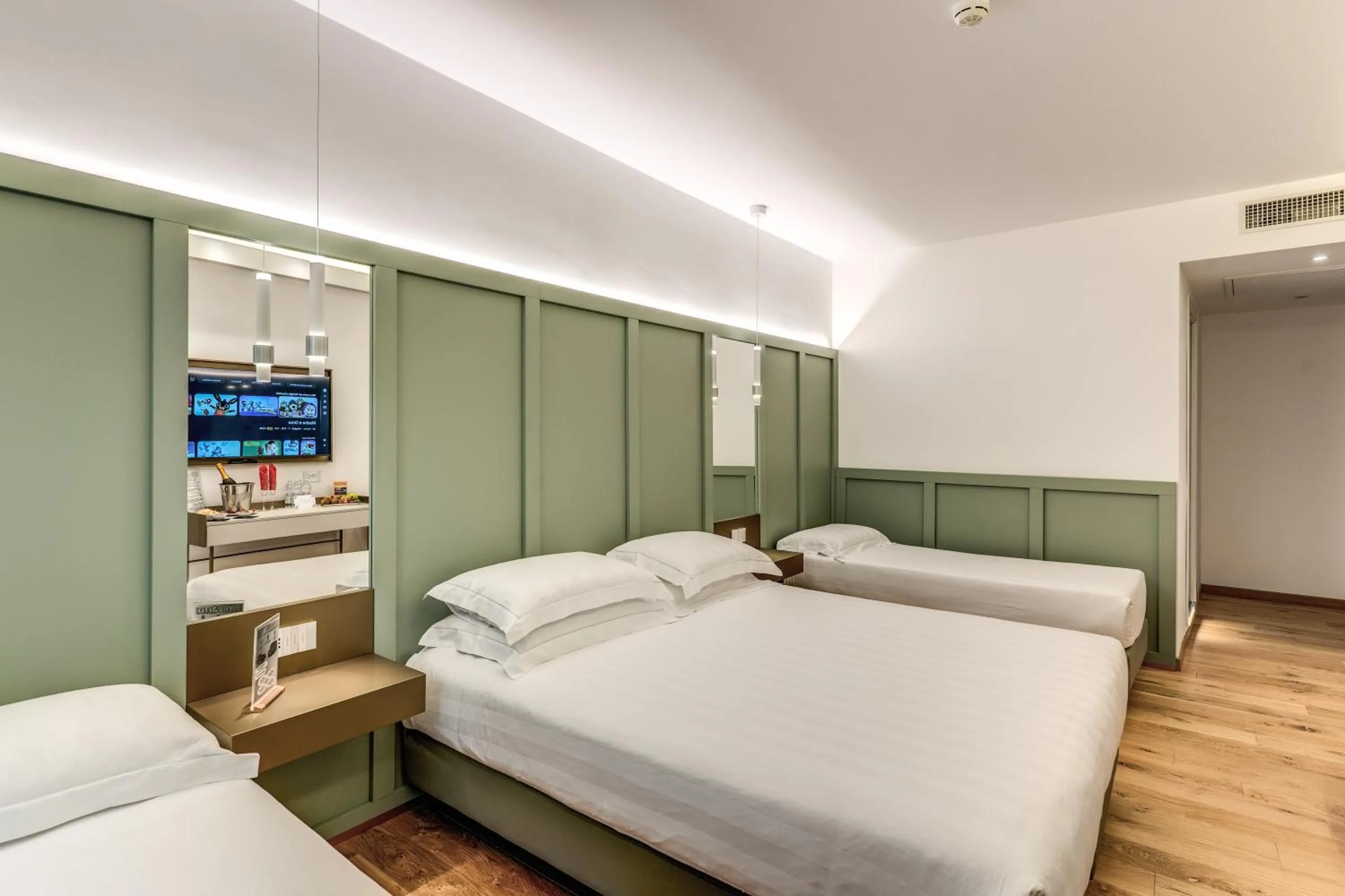 Bed in Relais Trevi 95 Boutique Hotel