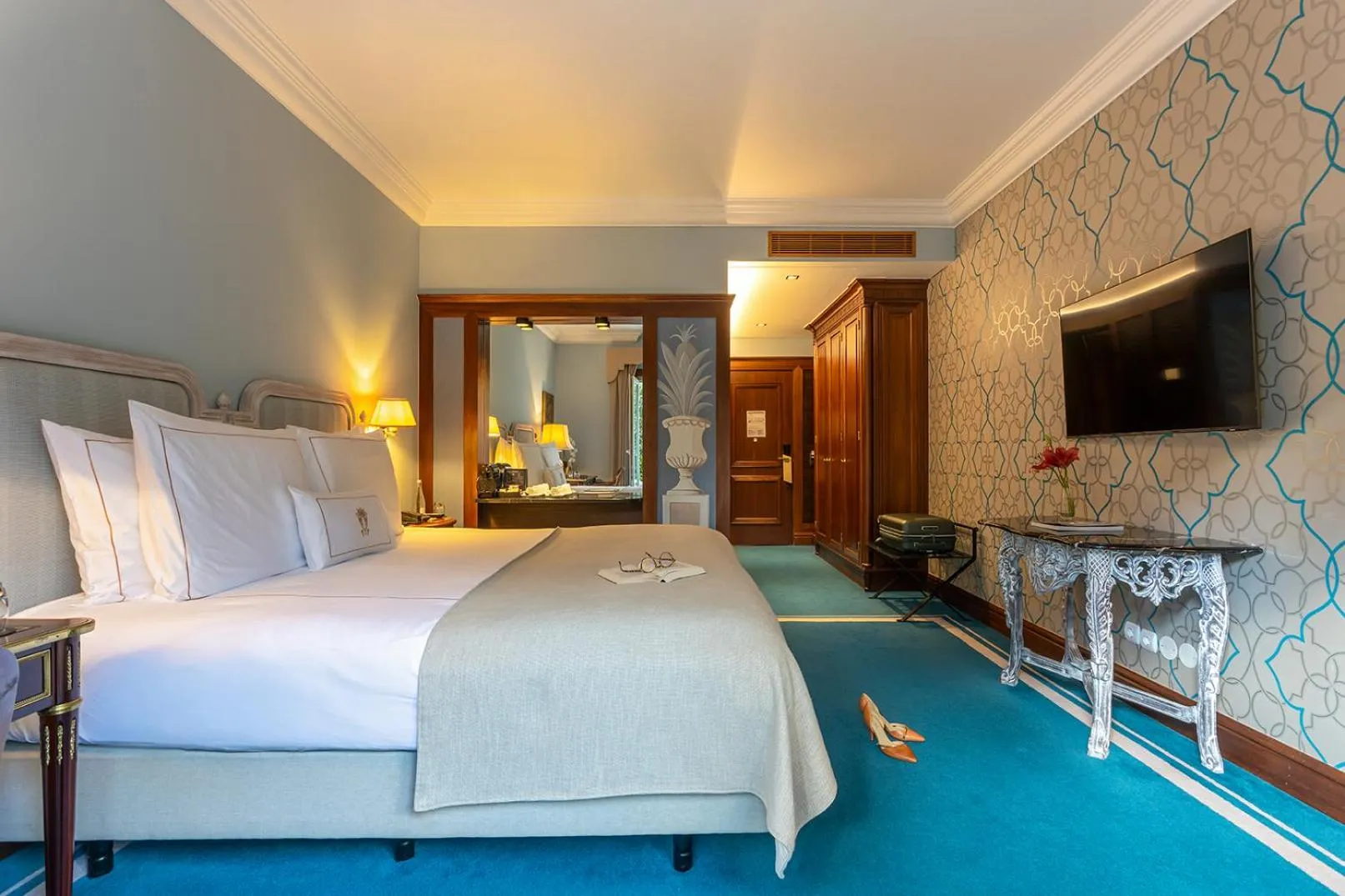 Bedroom, Bed in Pestana Palace Lisboa Hotel & National Monument - The Leading Hotels of the World