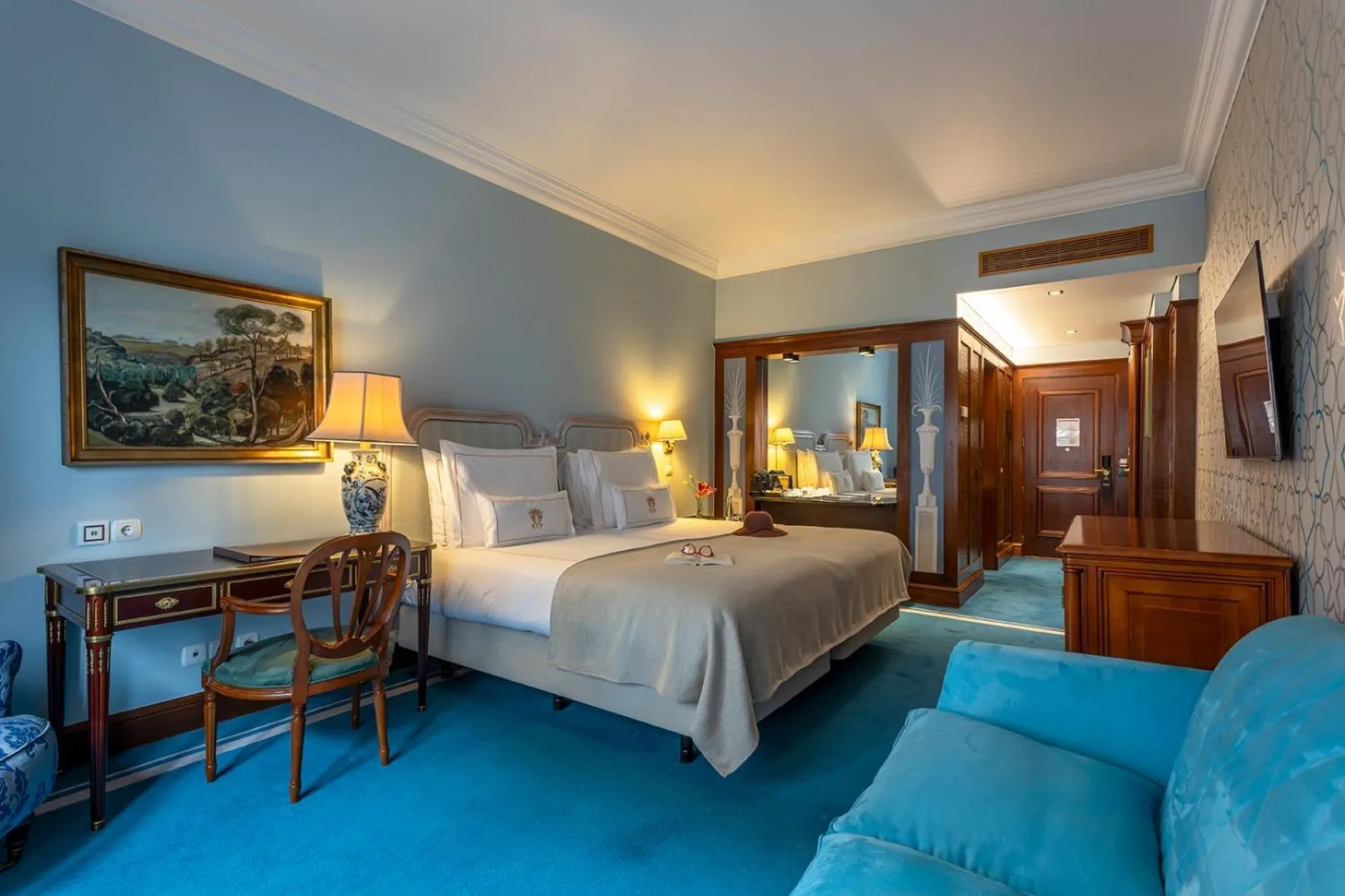 Bedroom, Bed in Pestana Palace Lisboa Hotel & National Monument - The Leading Hotels of the World