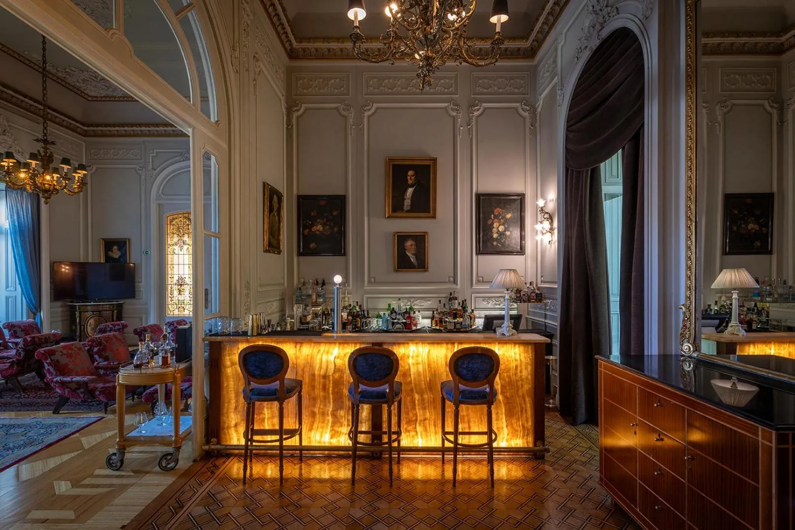 Lounge or bar in Pestana Palace Lisboa Hotel & National Monument - The Leading Hotels of the World
