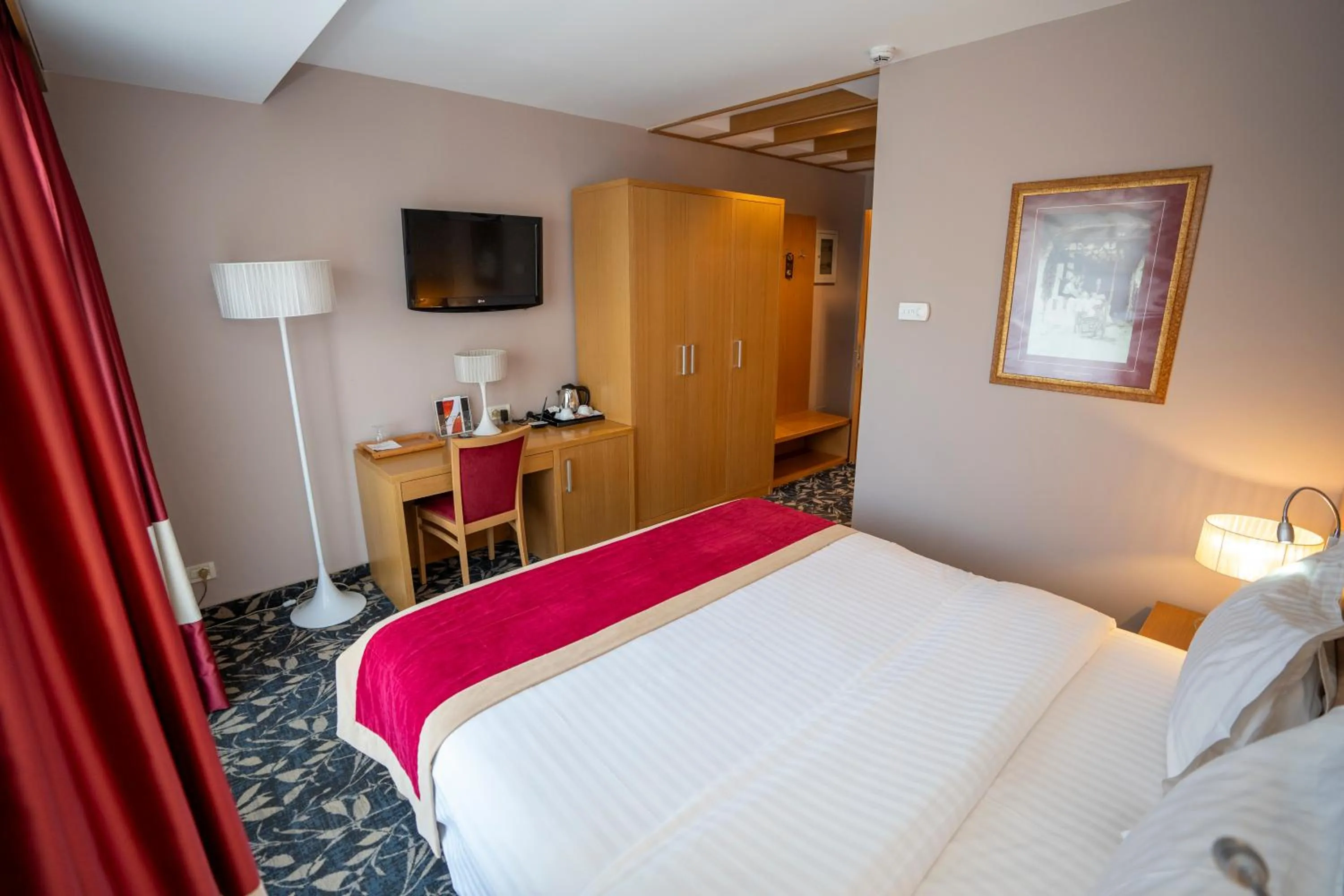 Bed in Hotel Colosseo & Spa