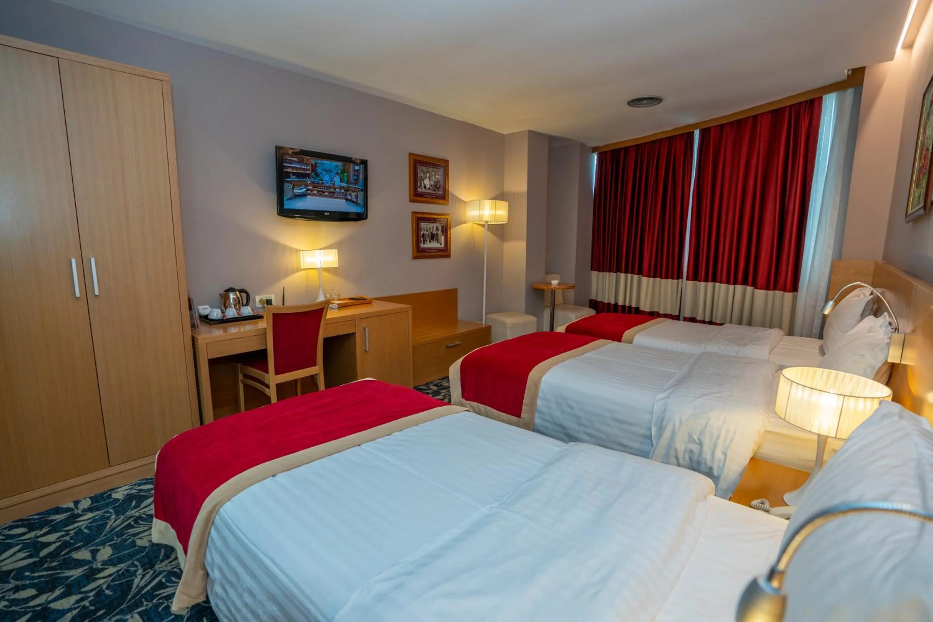 Bed in Hotel Colosseo & Spa