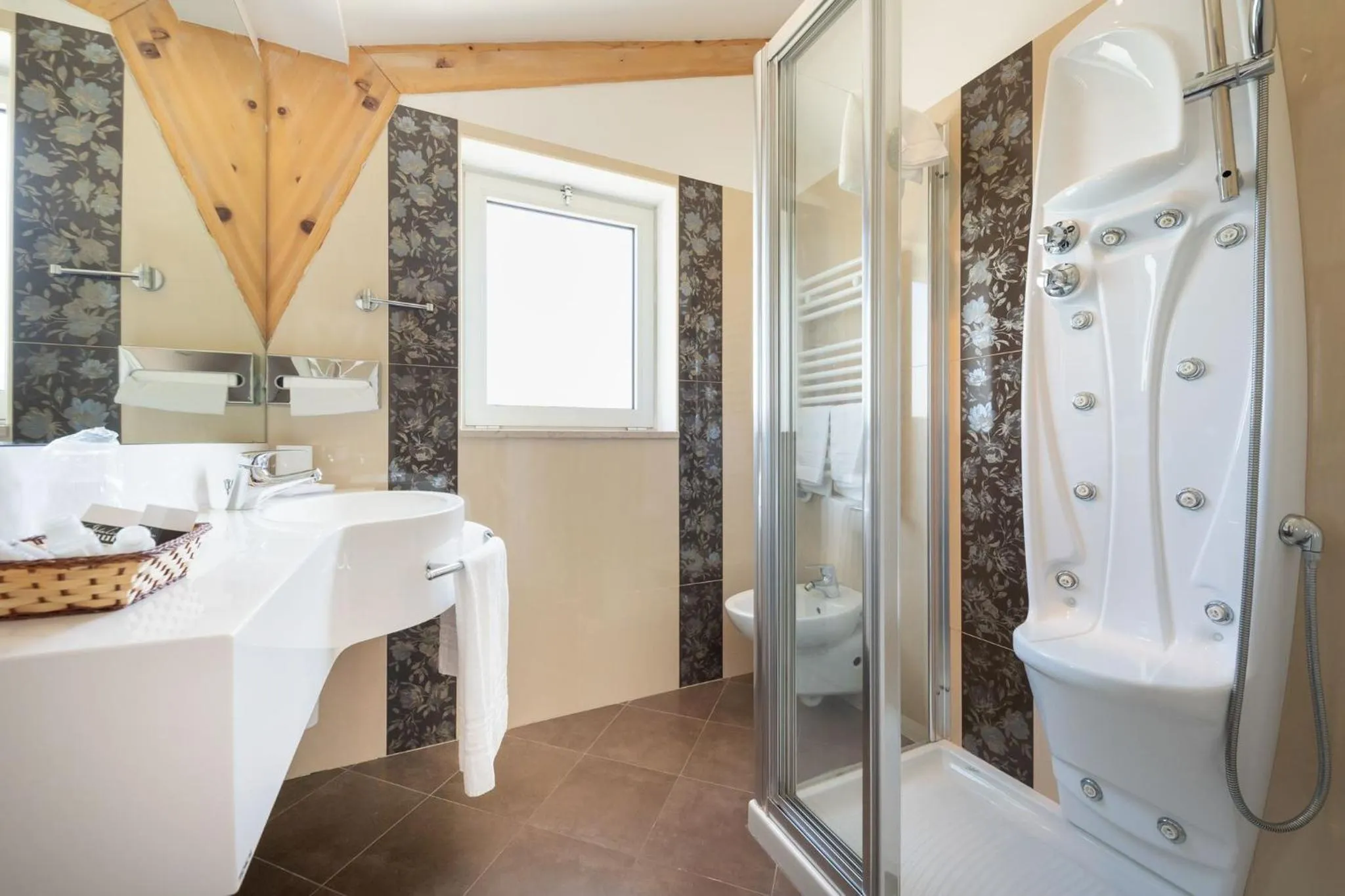 Shower in Park Hotel Pineta Boutique Hotel