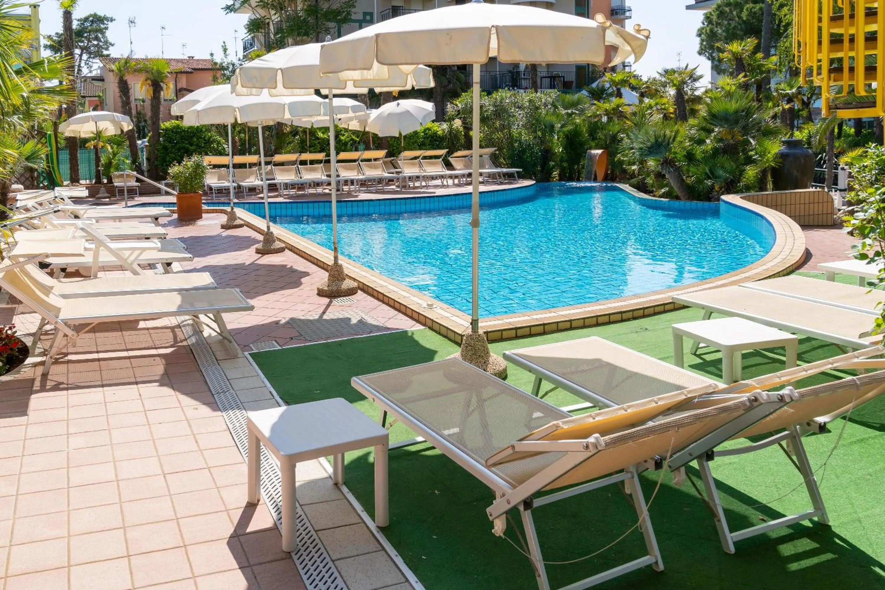 Swimming pool in Park Hotel Pineta Boutique Hotel