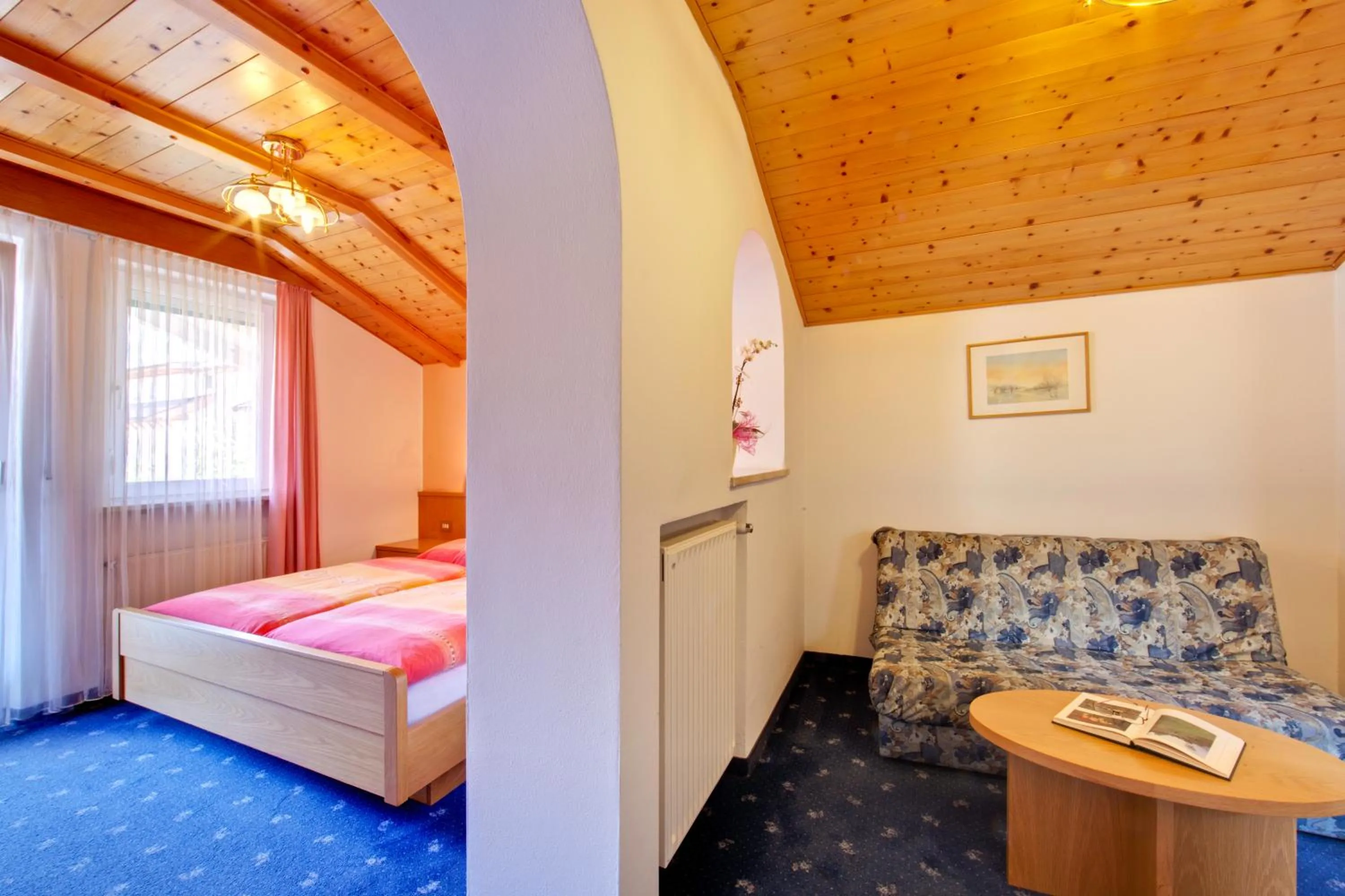 Day, Bed in Parkhotel Plauserhof