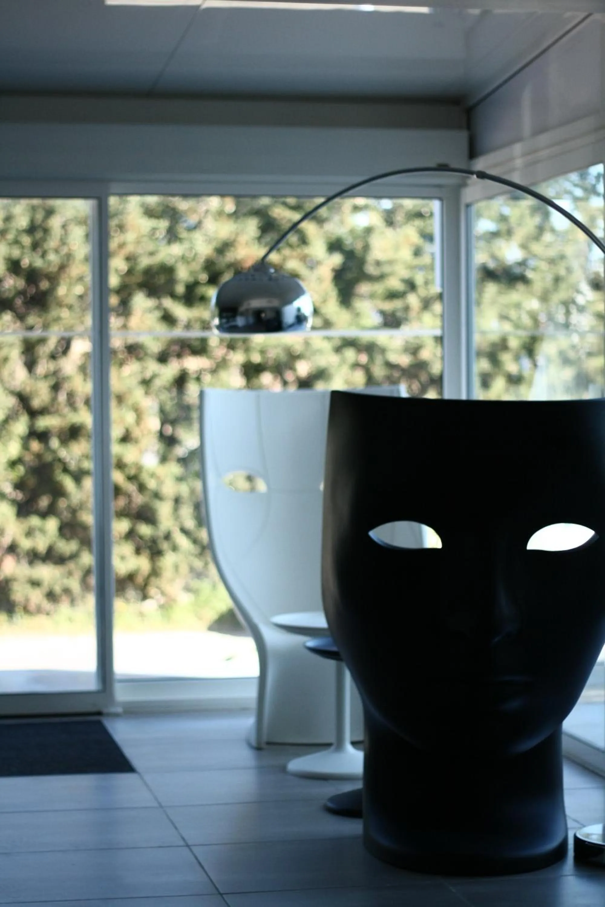 Seating area in Hôtel L'Escale Coté Port