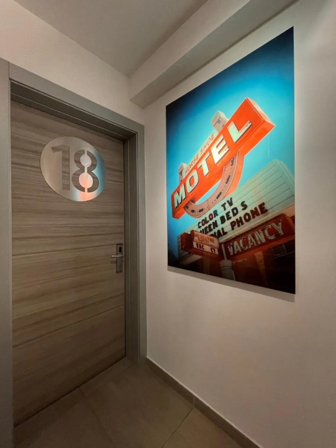 Facade/entrance in Hôtel L'Escale Coté Port