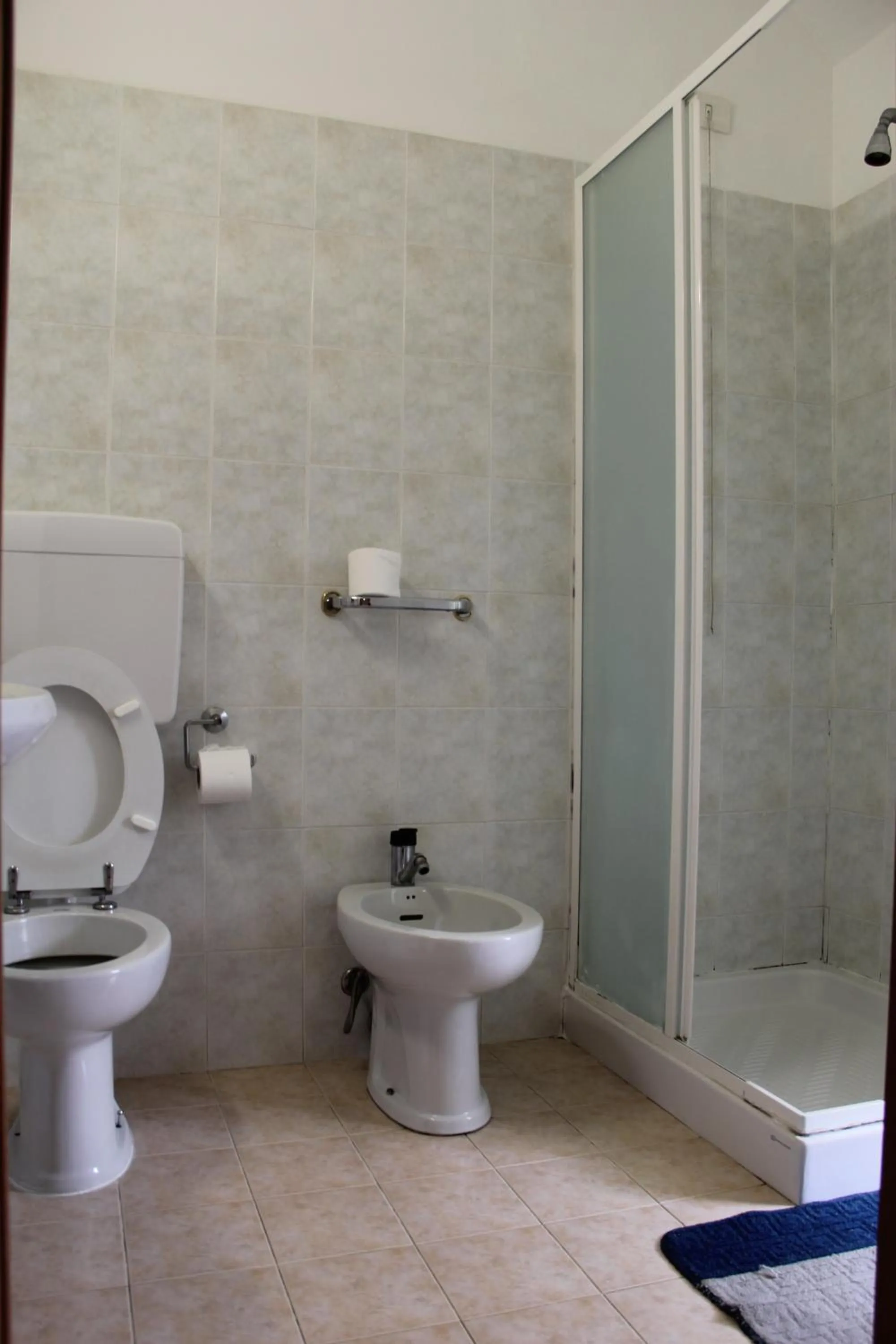 Bathroom in Hotel Rallye