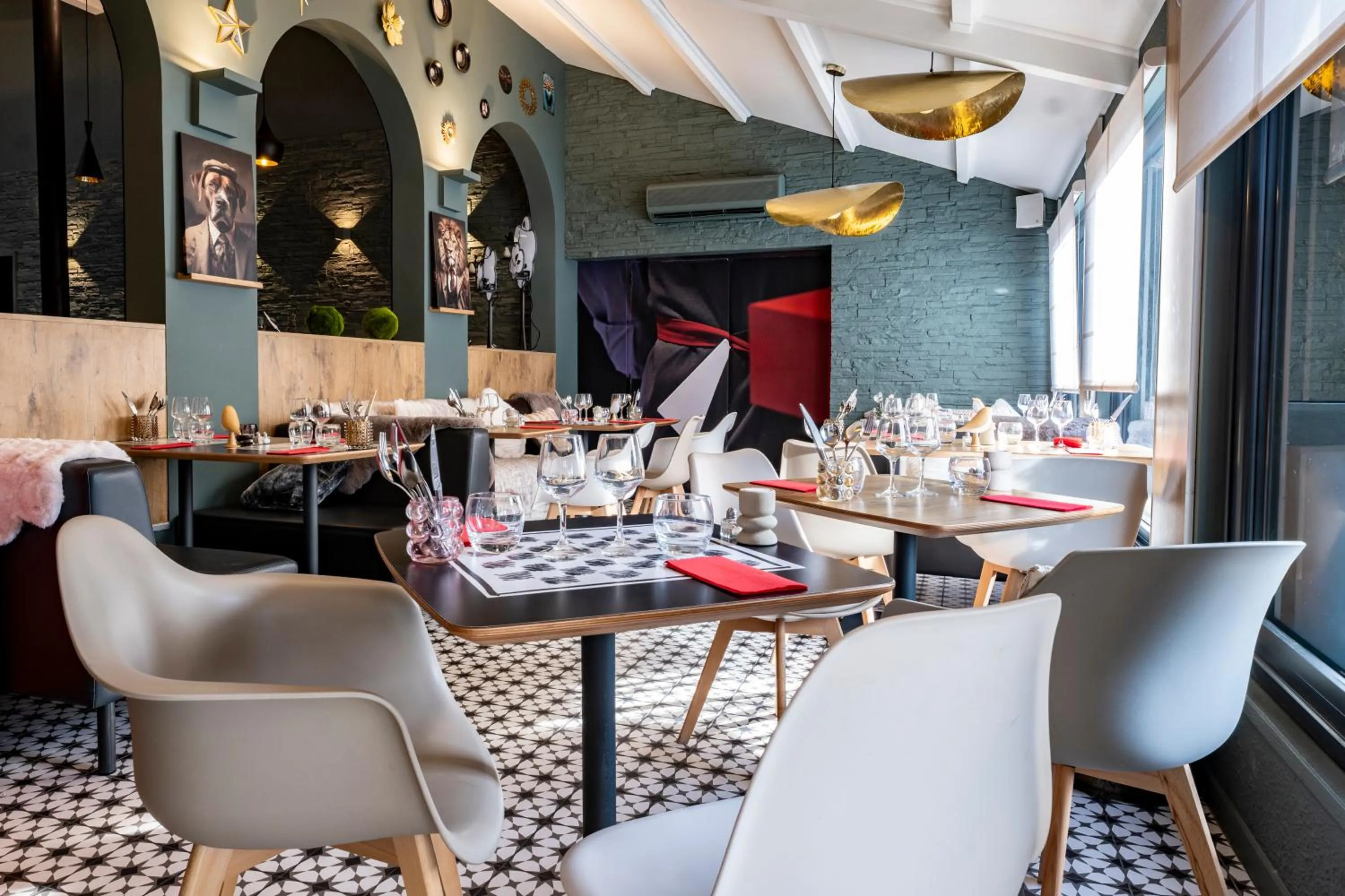 Restaurant/places to eat in ibis Macon Sud Crêches