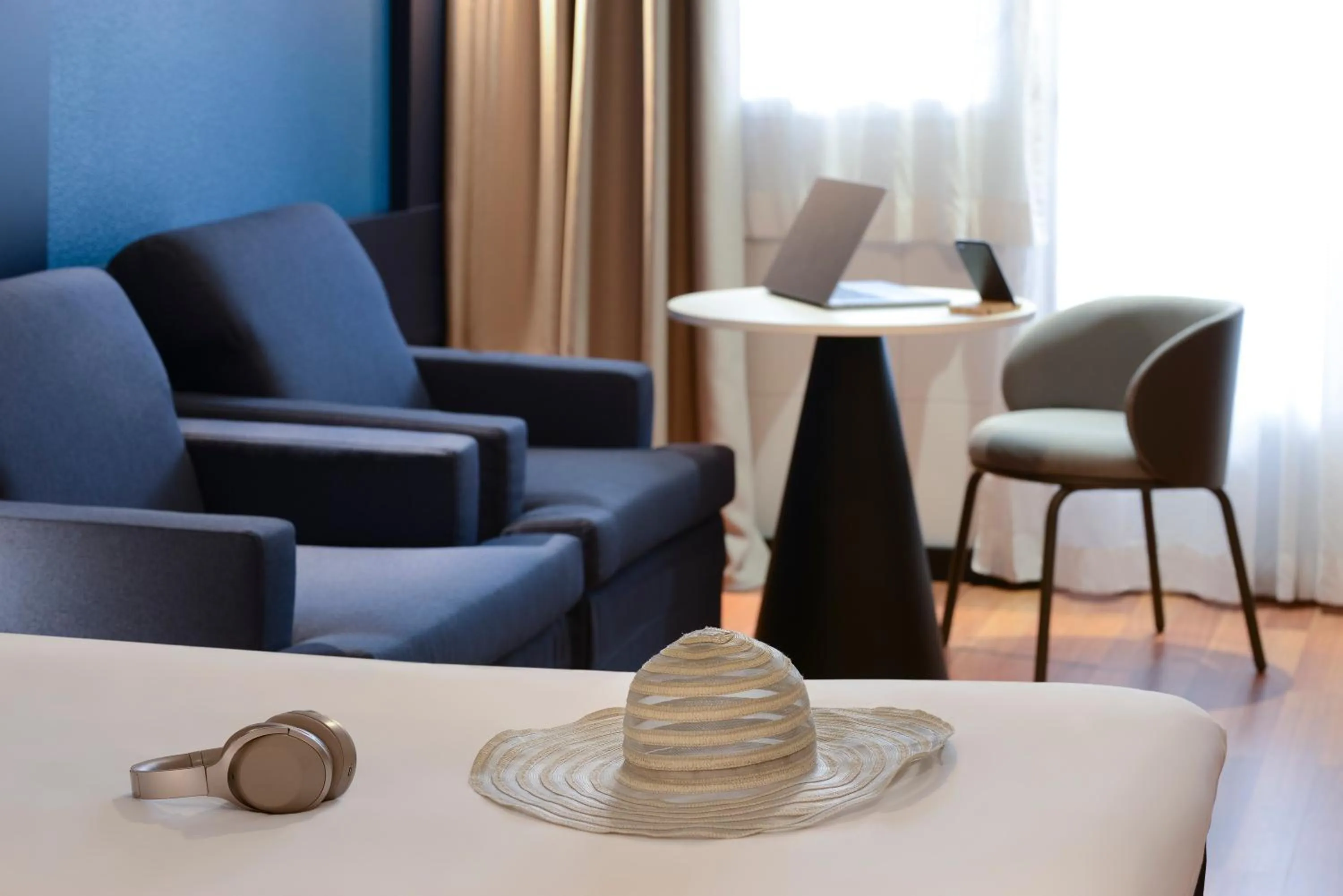 Bedroom in ibis Macon Sud Crêches