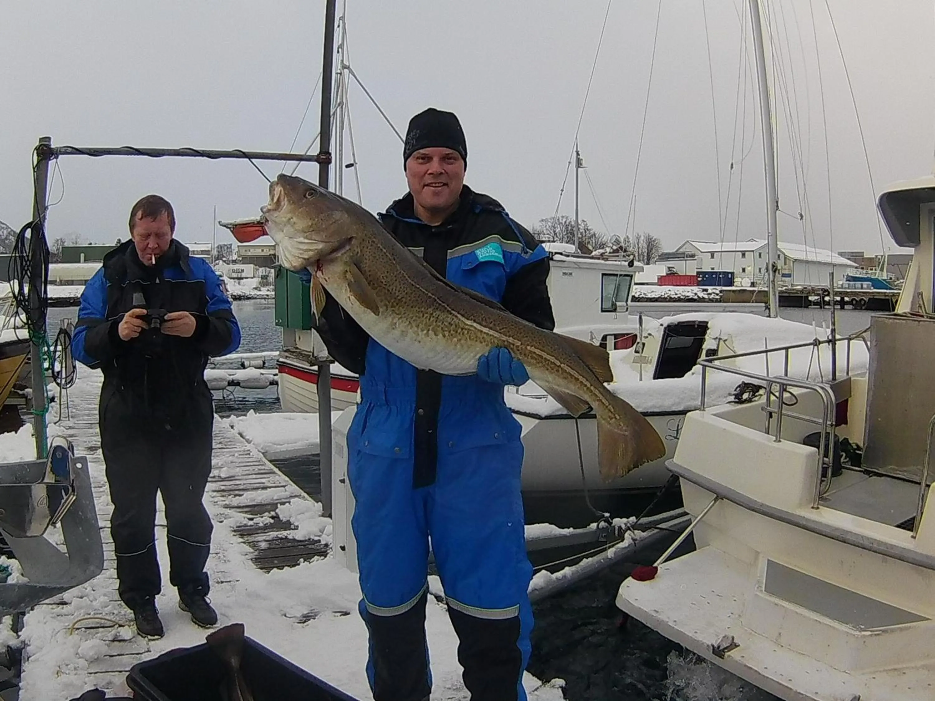 Fishing in Holmvik Brygge Nyksund