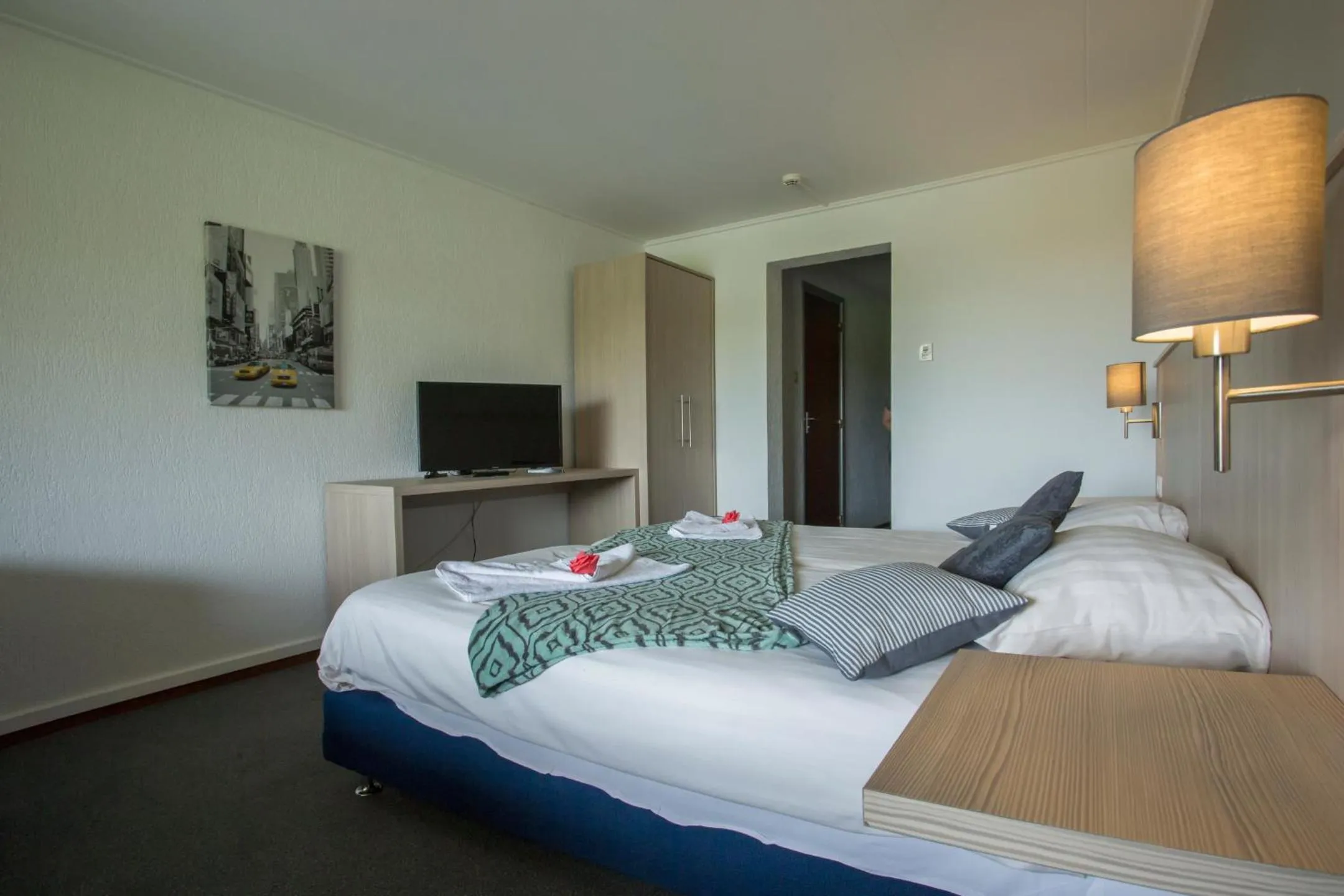 Photo of the whole room, Bed in Hotel Eperland