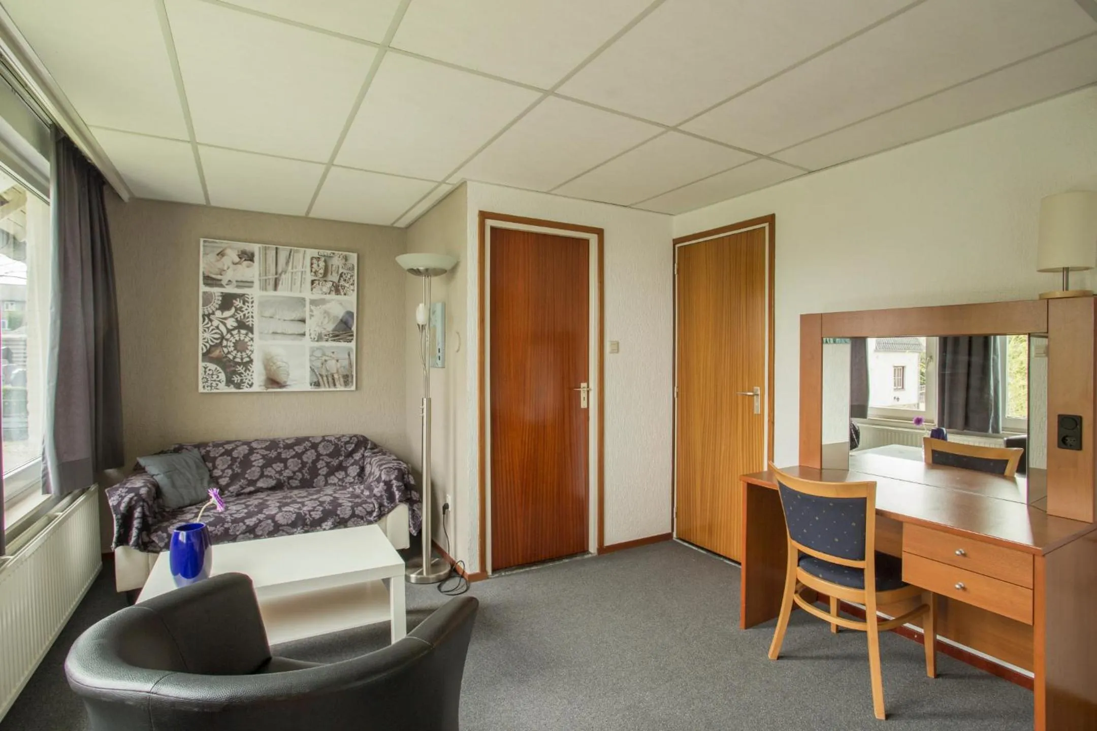 Photo of the whole room in Hotel Eperland