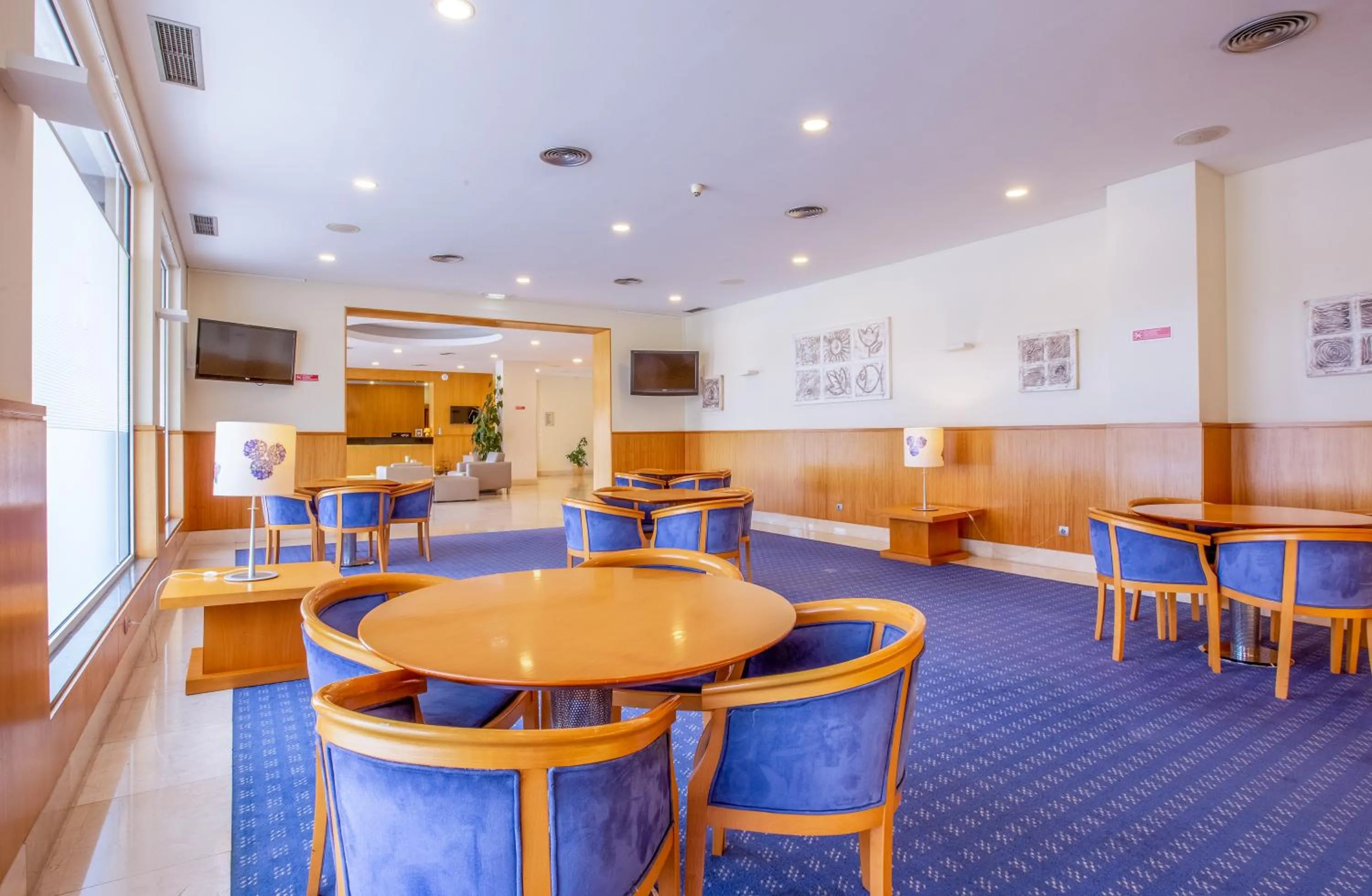 Lounge or bar in MS Vila Nova