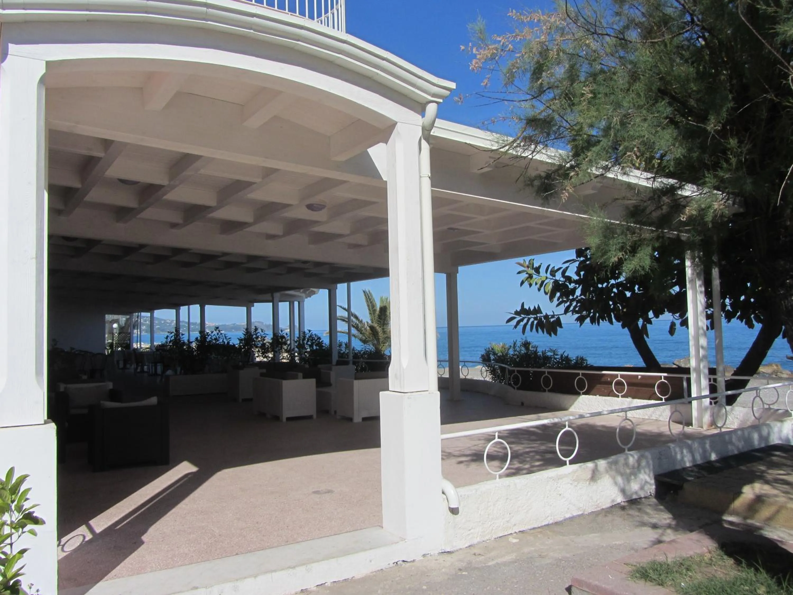 Facade/entrance in Hotel Ristorante La Scogliera - NUOVA GESTIONE