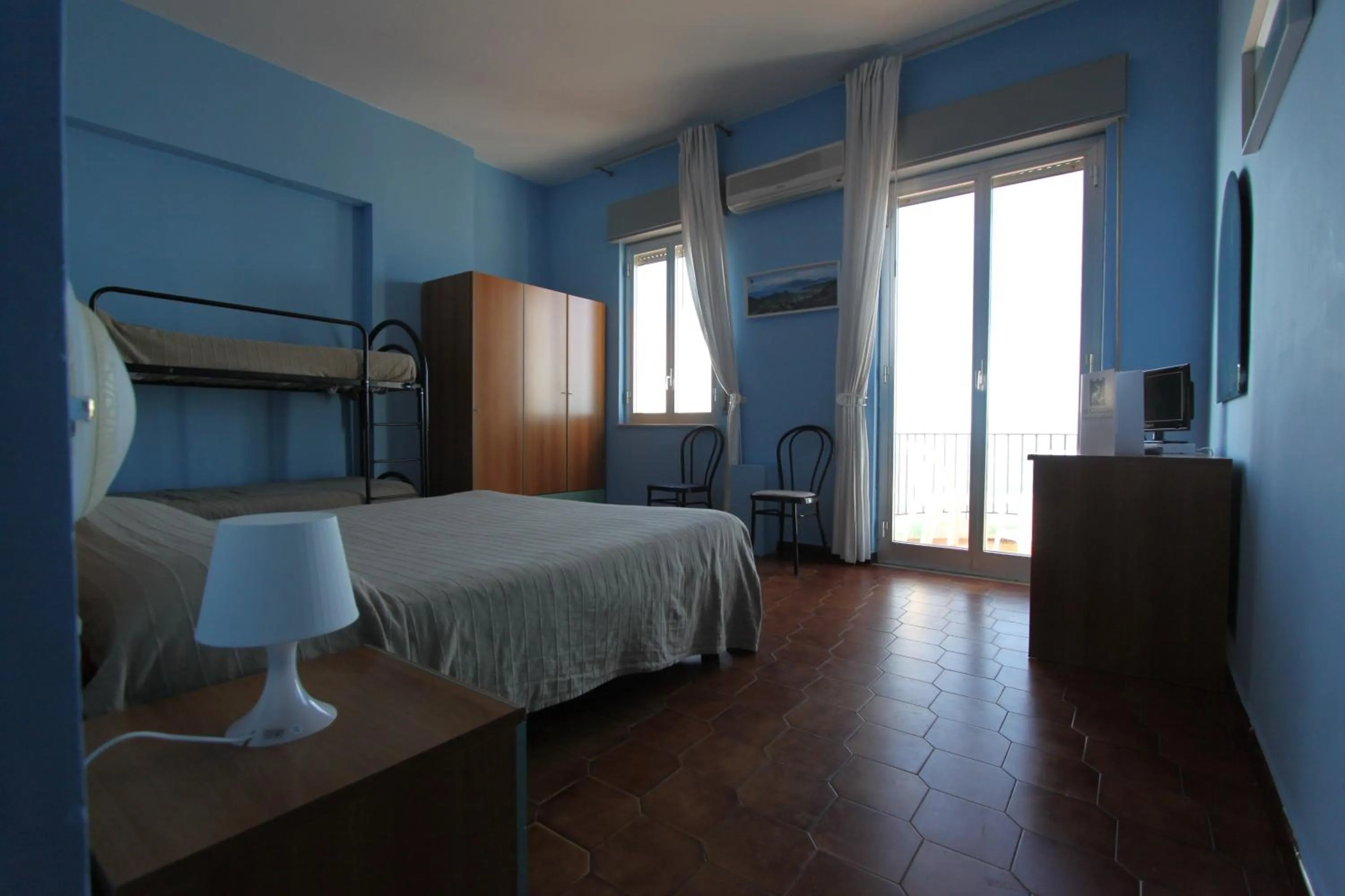 Bedroom in Hotel Ristorante La Scogliera - NUOVA GESTIONE