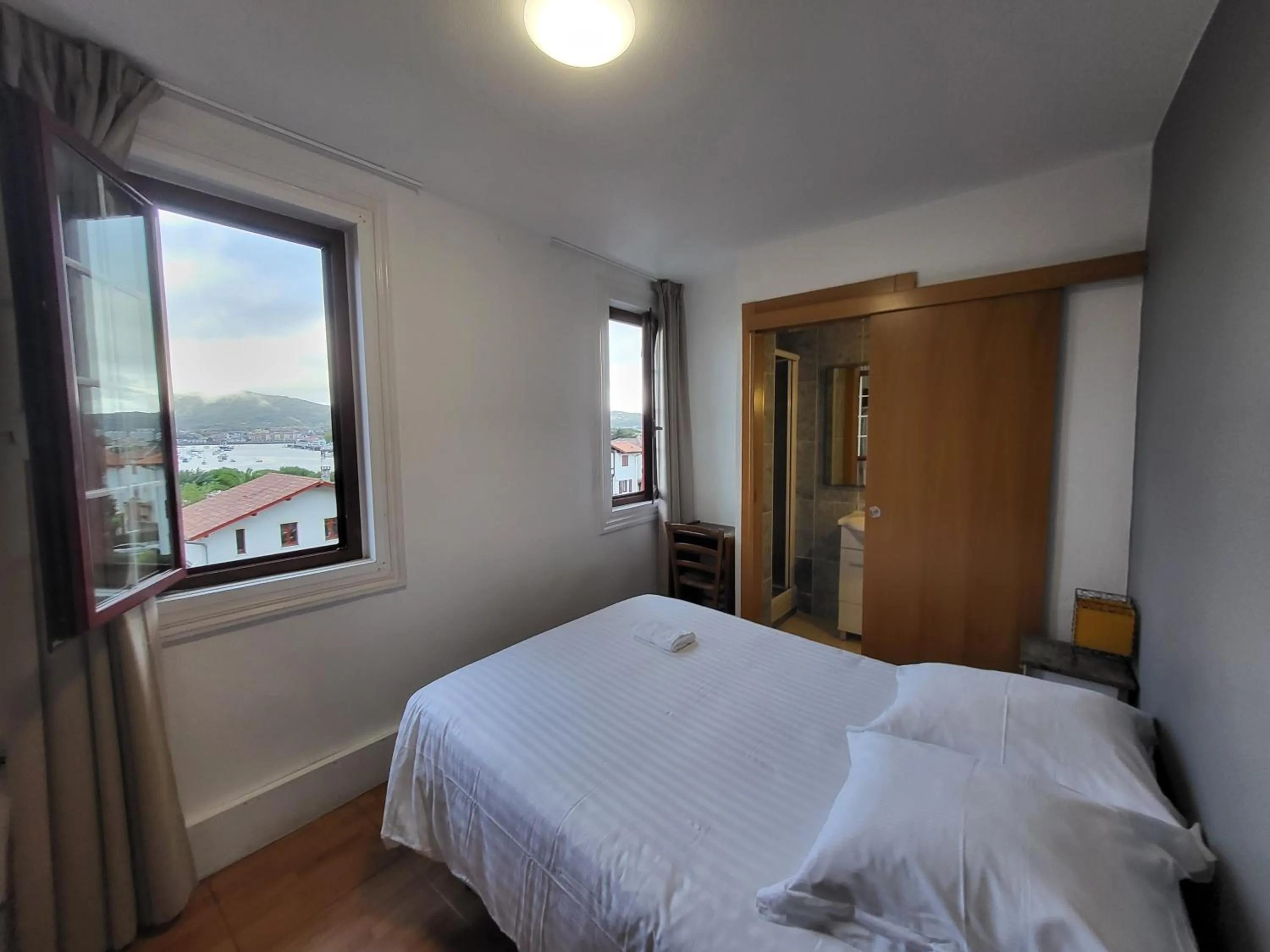 Bed in Hotel Bellevue