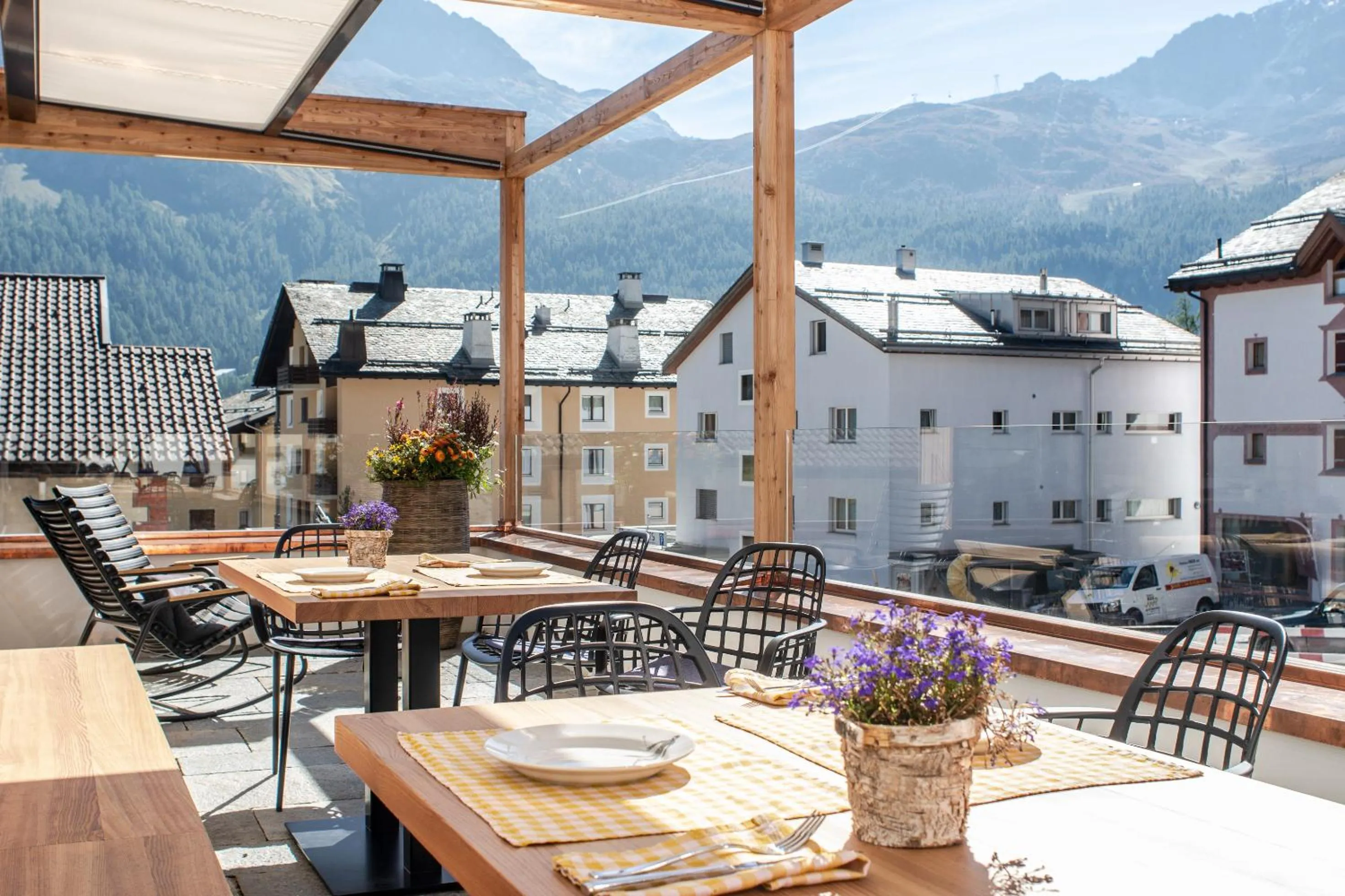 Restaurant/places to eat in Conrad's Mountain Lodge