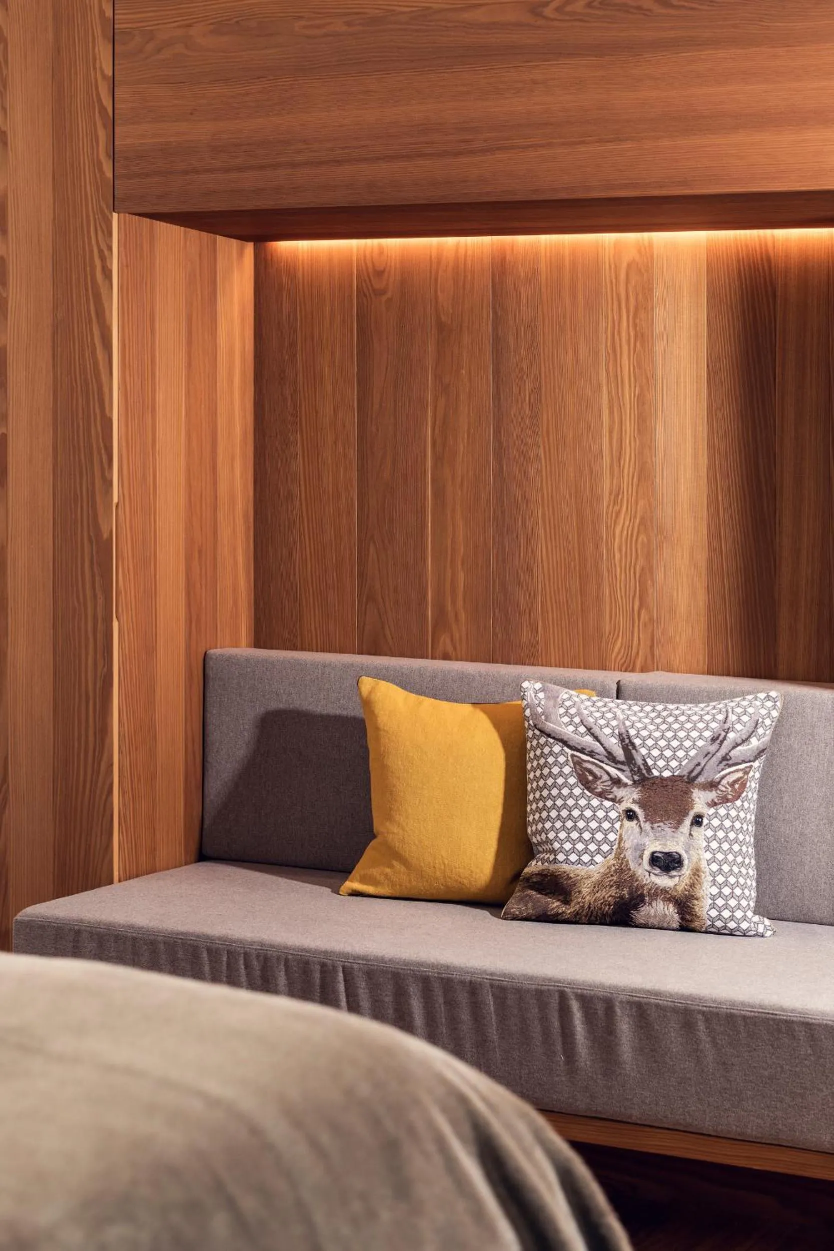 Decorative detail, Bed in Conrad's Mountain Lodge