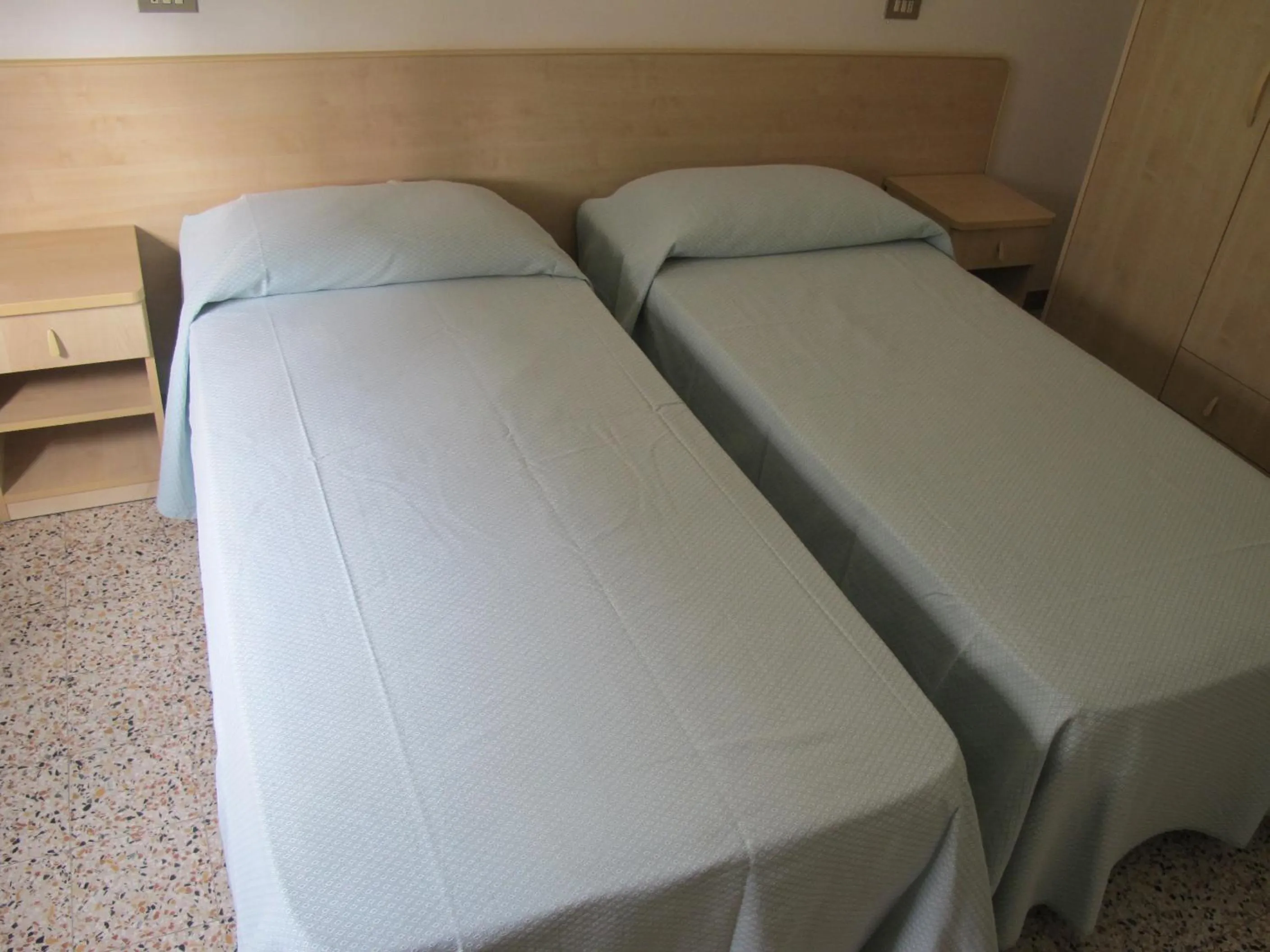 Decorative detail, Bed in Hotel Niagara