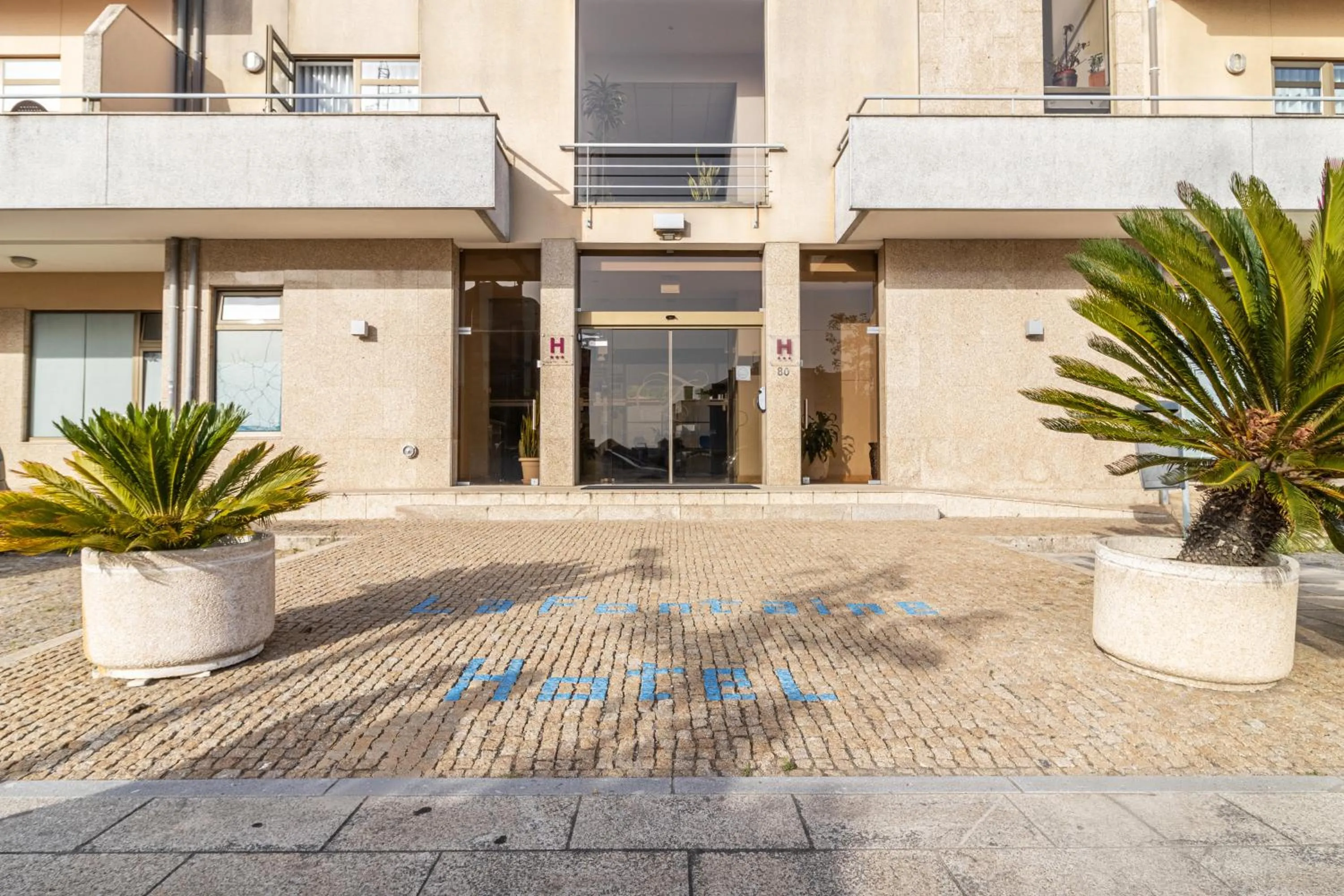 Facade/entrance in Hotel La Fontaine