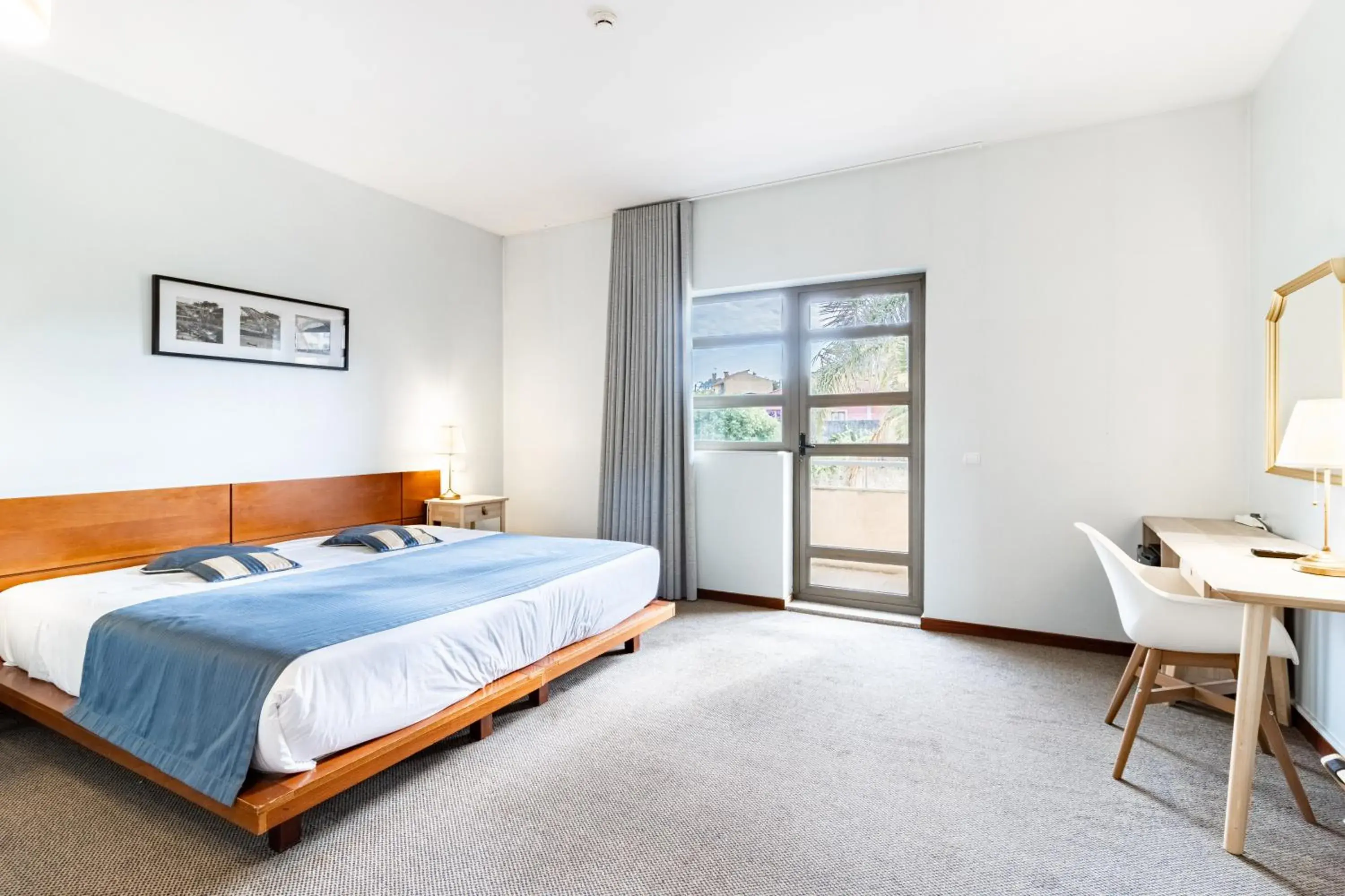 Double Room in Hotel La Fontaine Double Room in Hotel La Fontaine