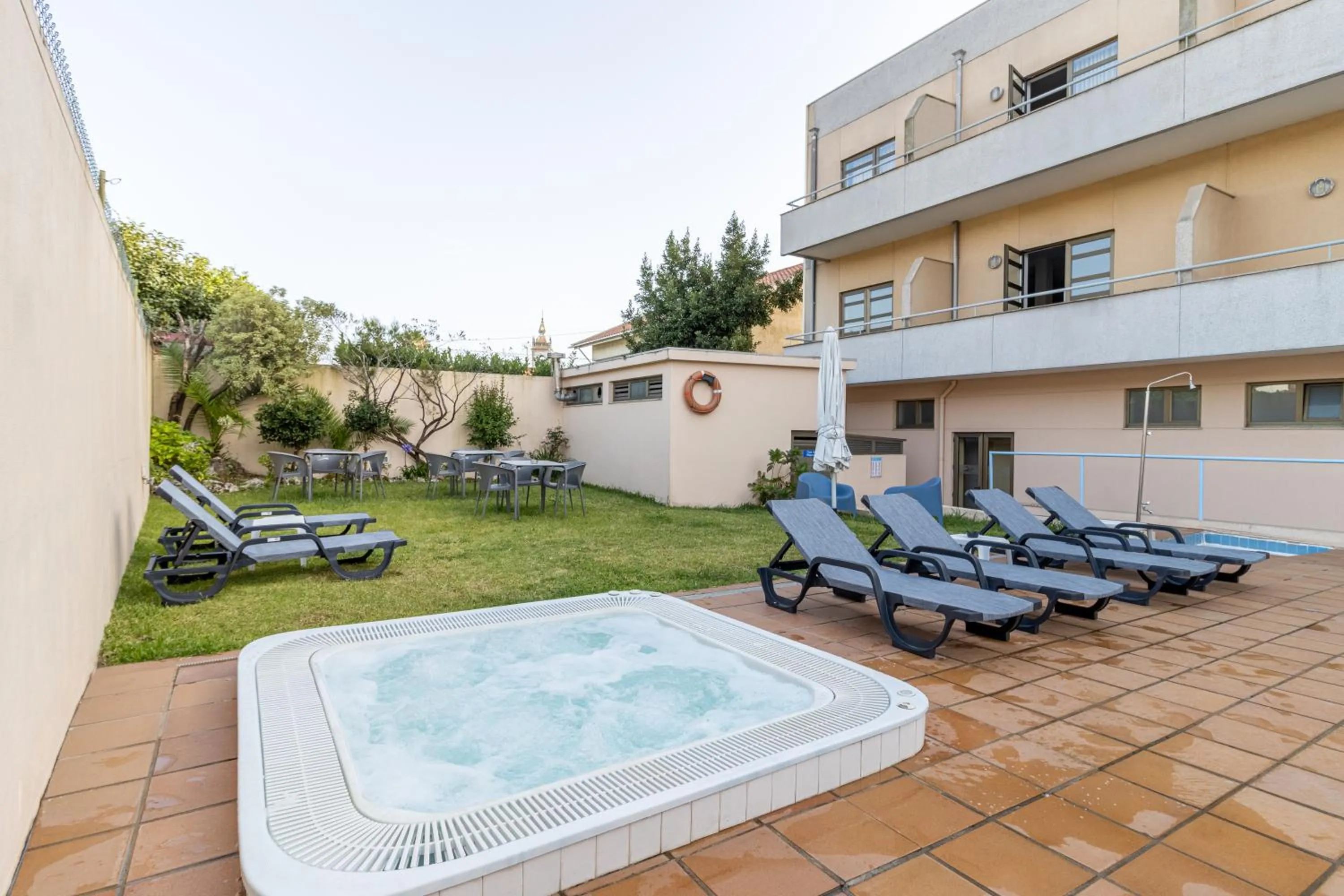Hot Tub in Hotel La Fontaine