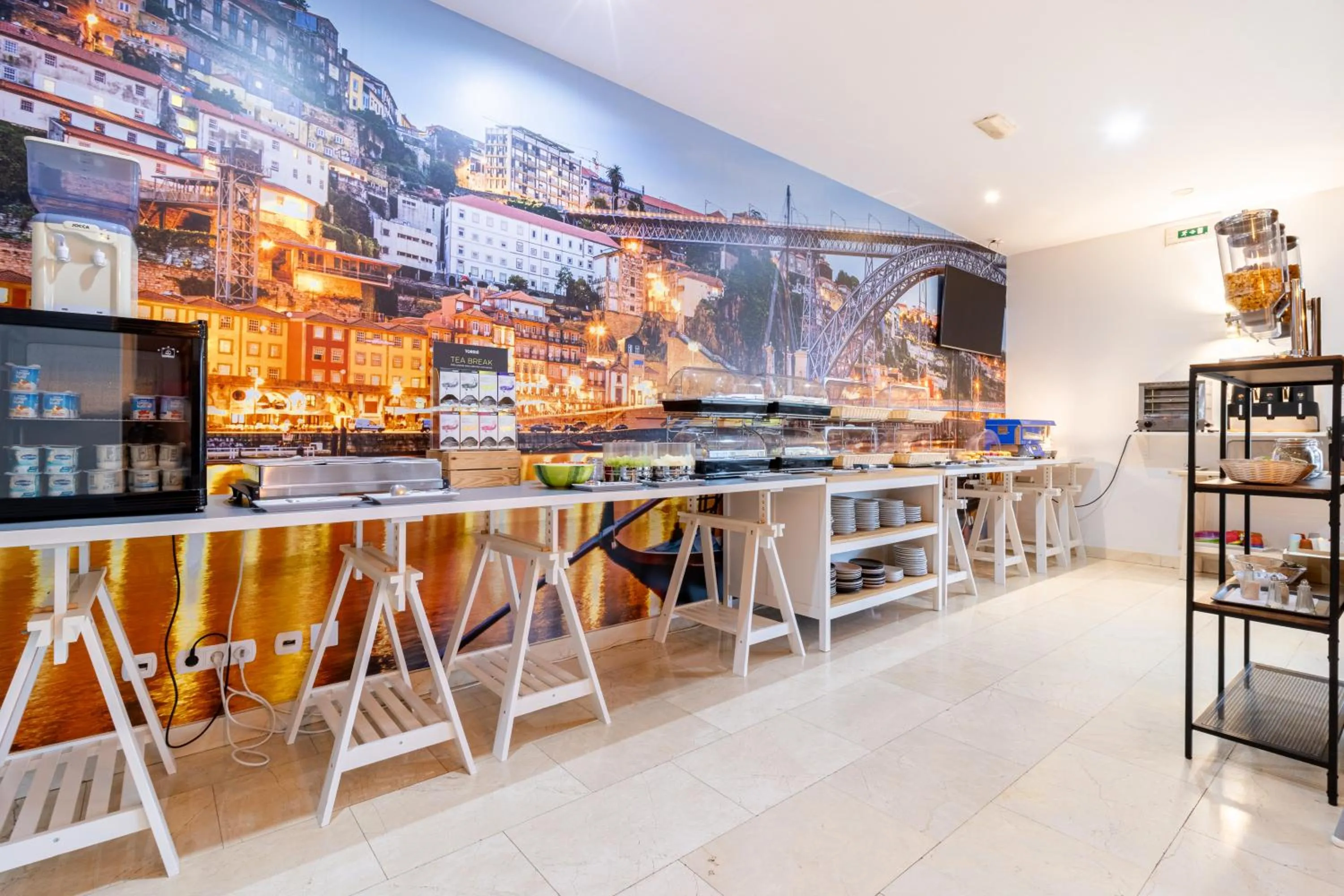 Breakfast in Hotel La Fontaine