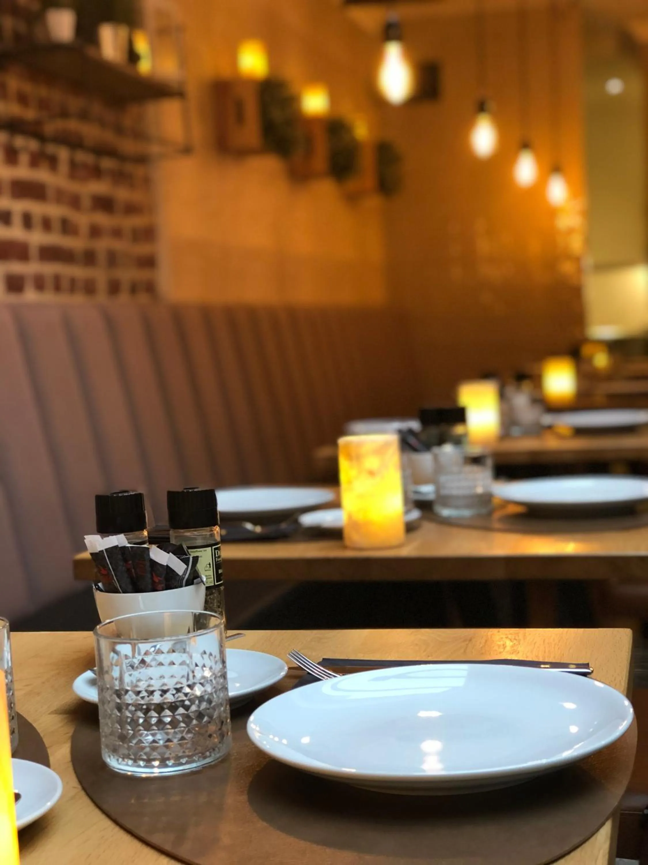 Restaurant/places to eat in Boutique Hotel Caelus VII