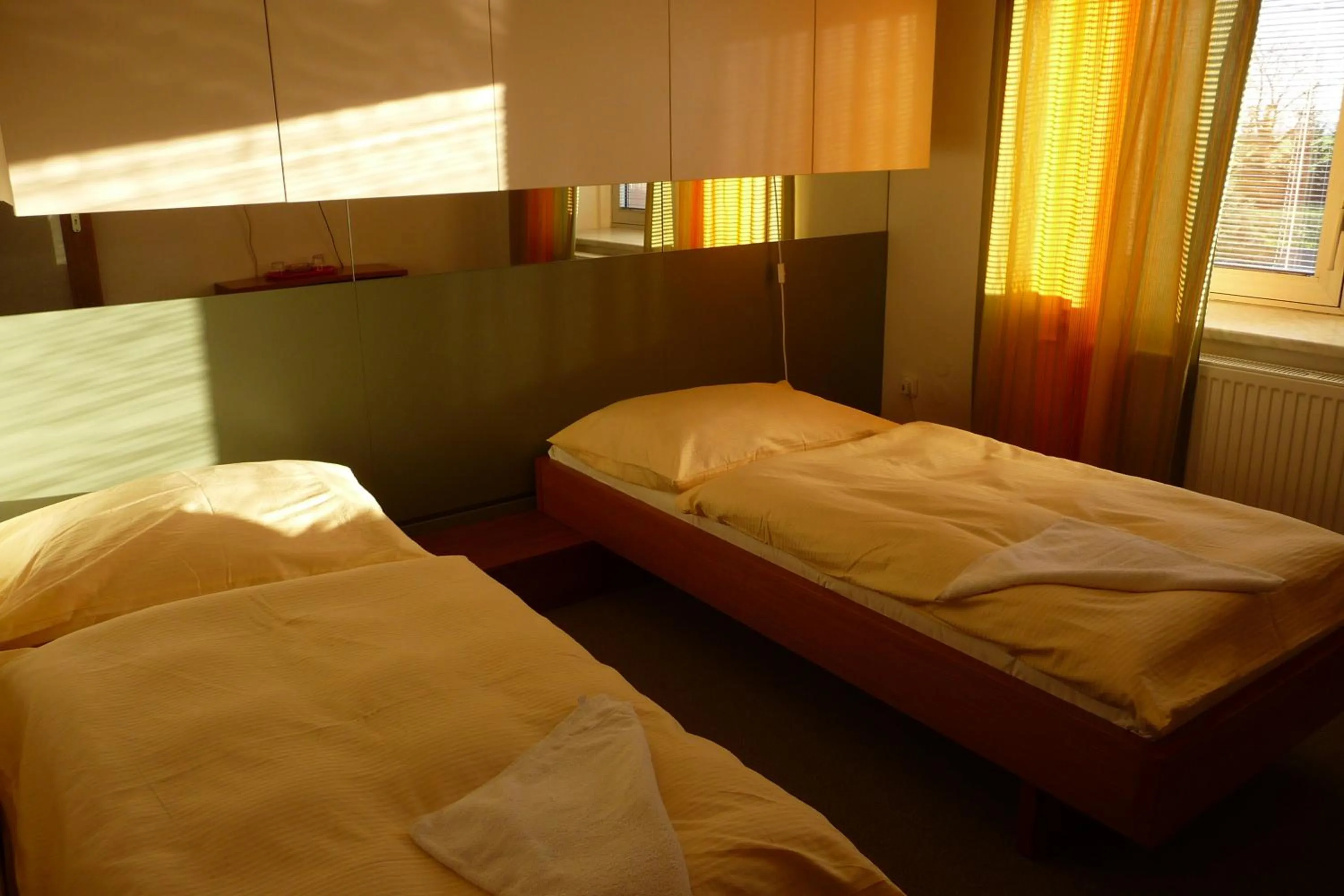 Bed in Hotel Solitaire FREE Parking Self Check-in